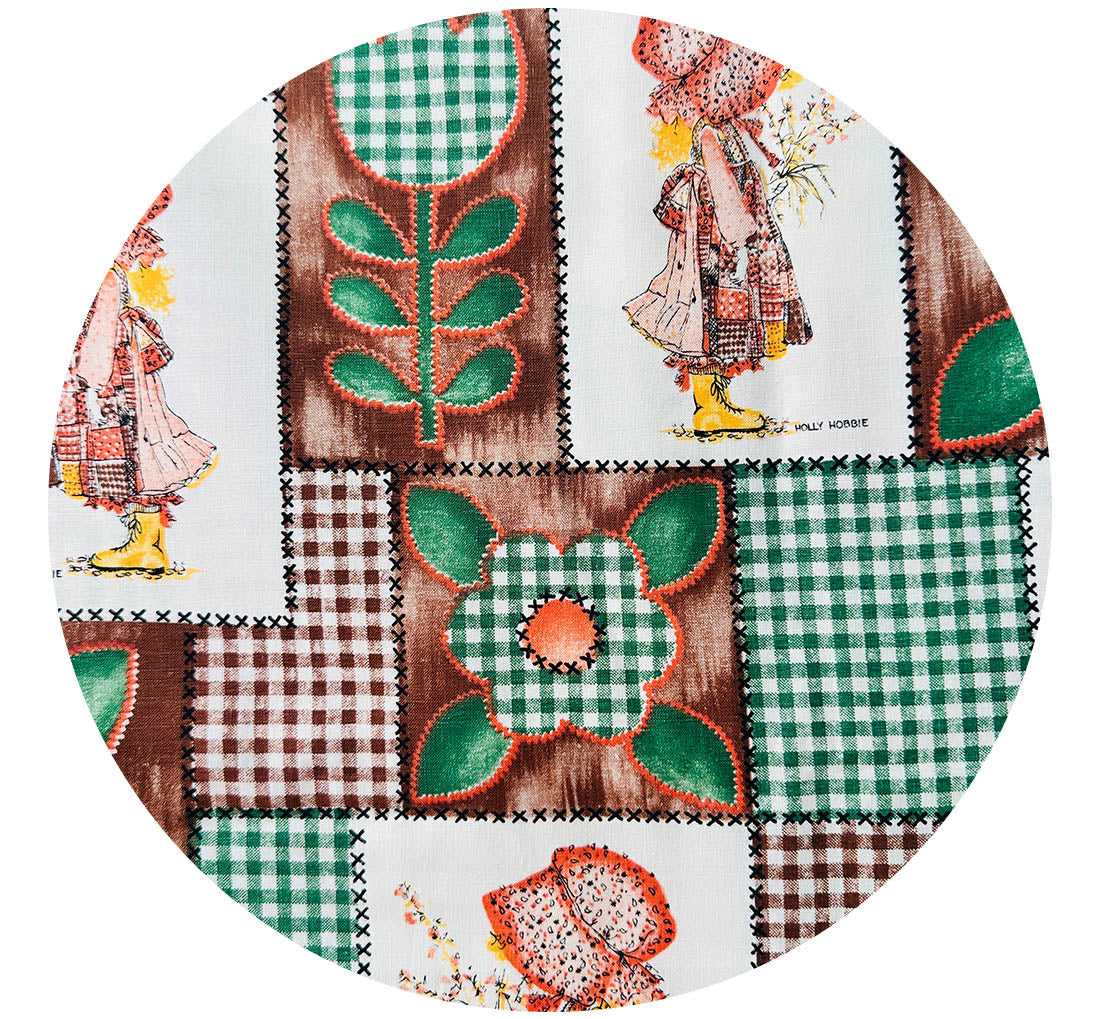 400cms Wonderful Holly HOBBIE Cotton Fabric Beautiful