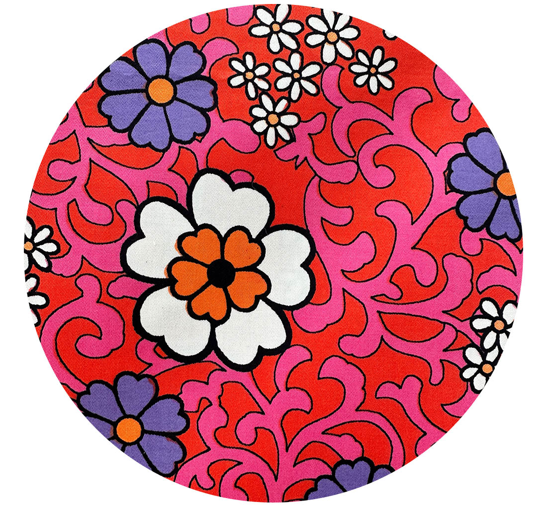 225cms BRIGHT Bold Floral Fabric LOVE Vintage