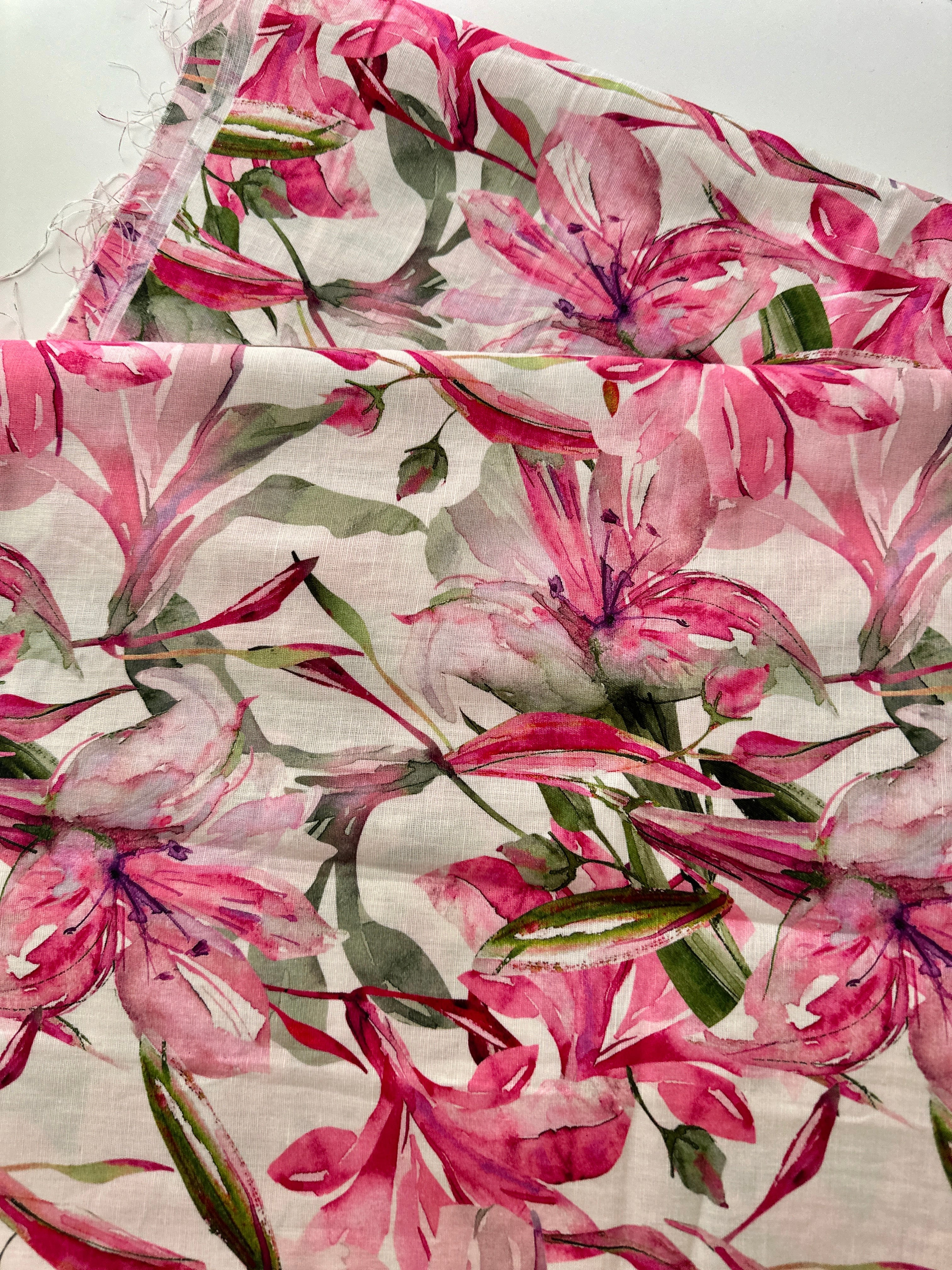 210cms Medium Weight Cotton Linen Floral Blend Modern