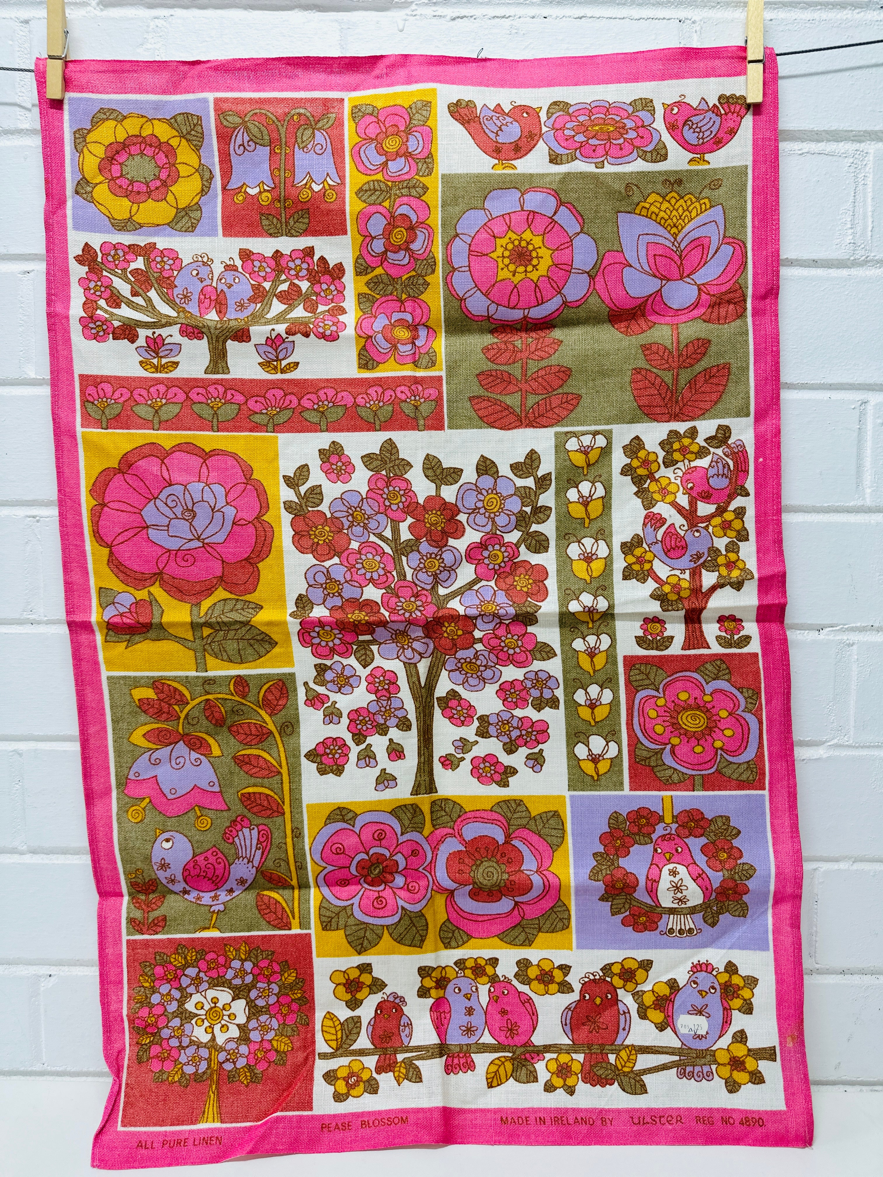ULSTER Retro Vintage Tea Towel PINKS Unused BEAUTIFUL