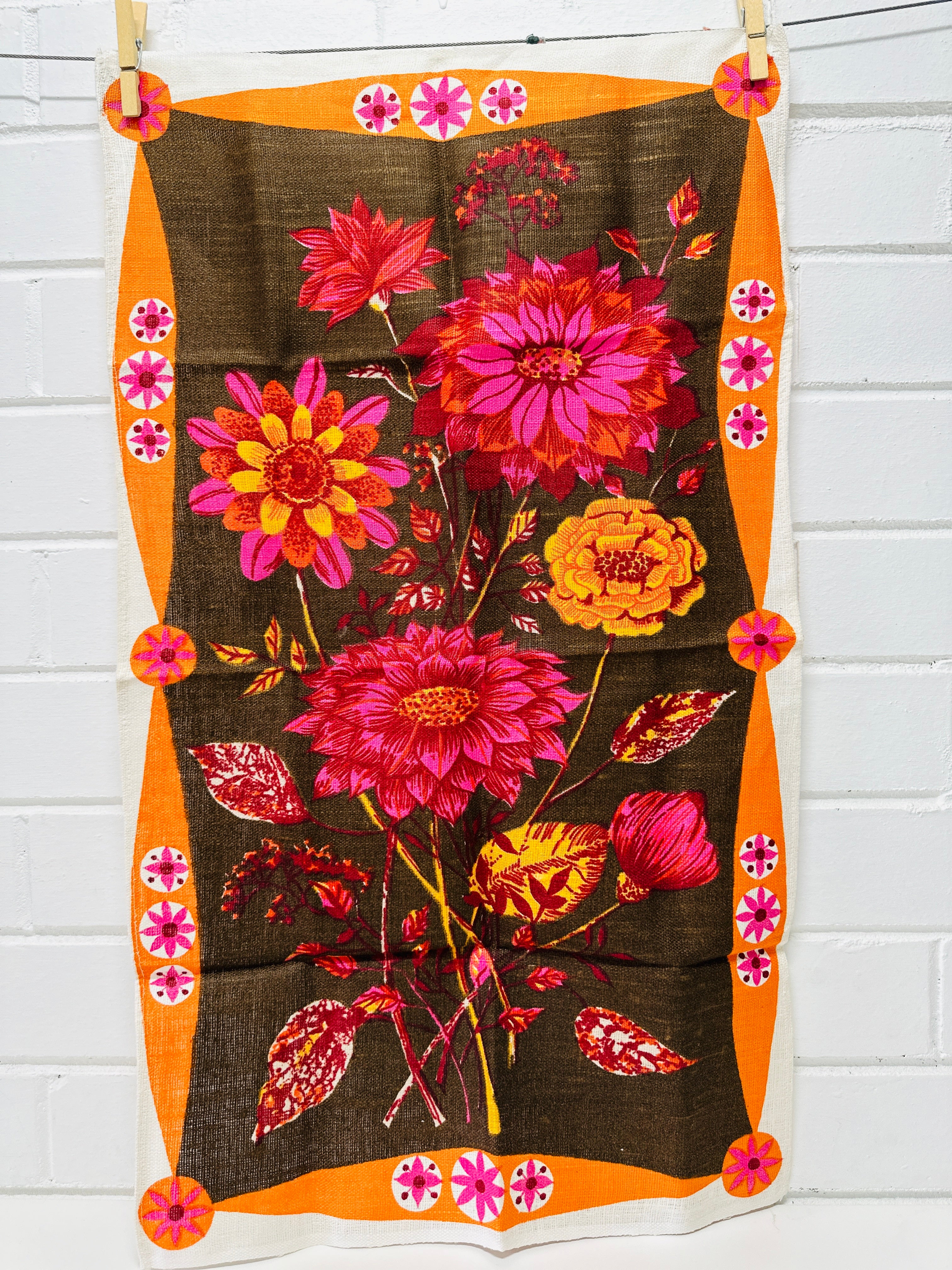 PINKS Floral Linen Unused BEAUTIFUL