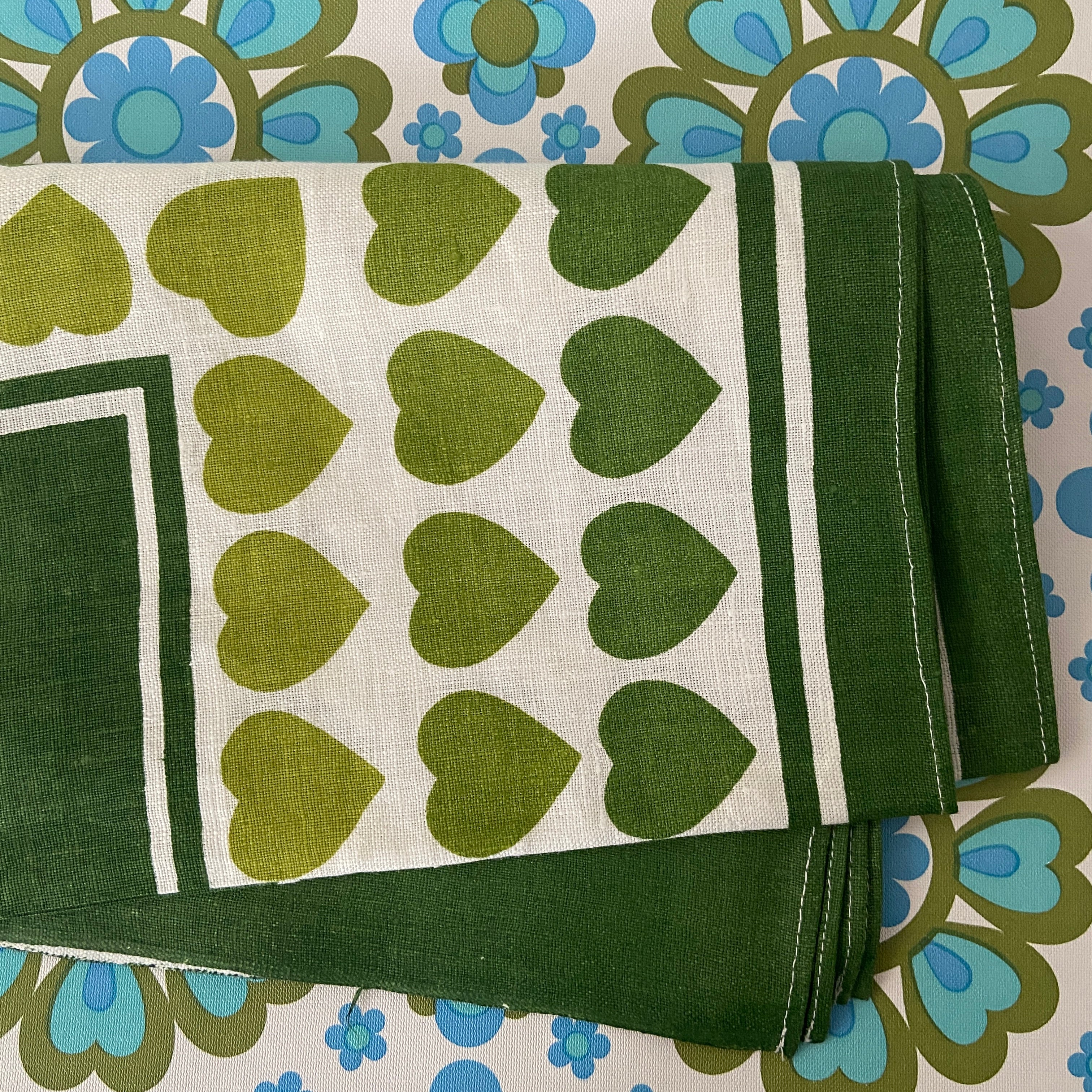 NOS Green Hearts UNUSED Retro Tea Towel
