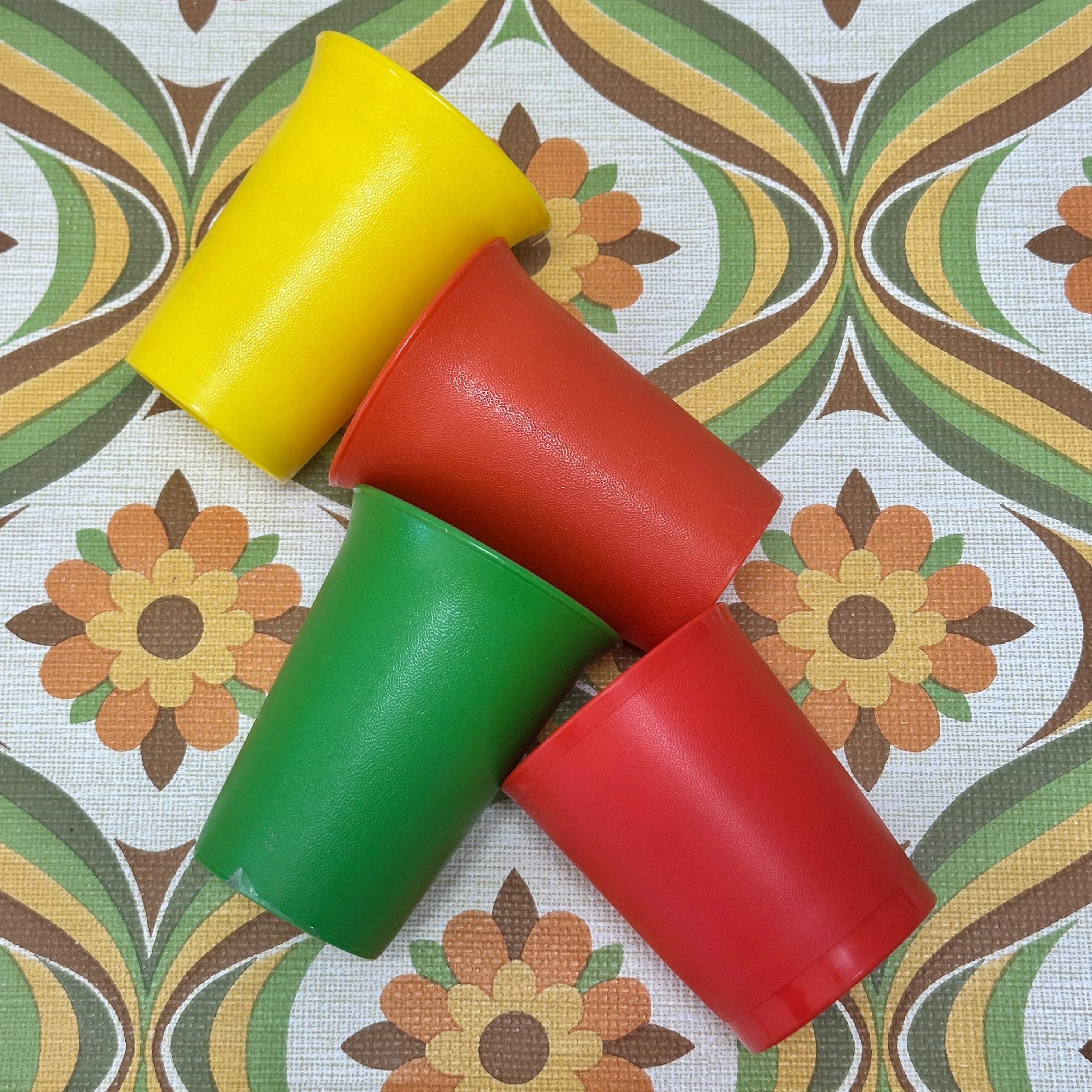 Set of Four VINTAGE Tupperware Cups RETRO