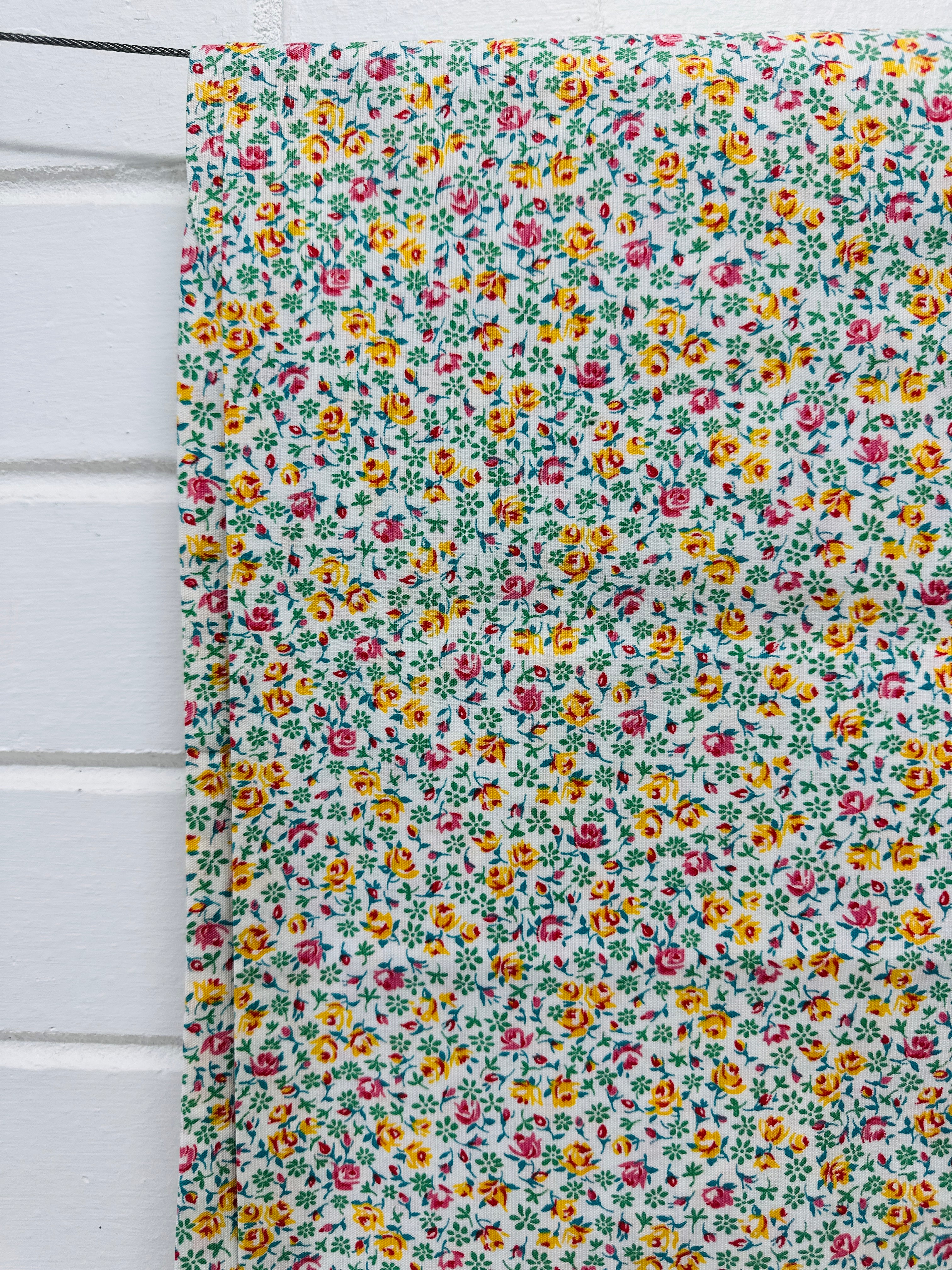 420cms Beautiful Quality Vintage Fabric Cotton