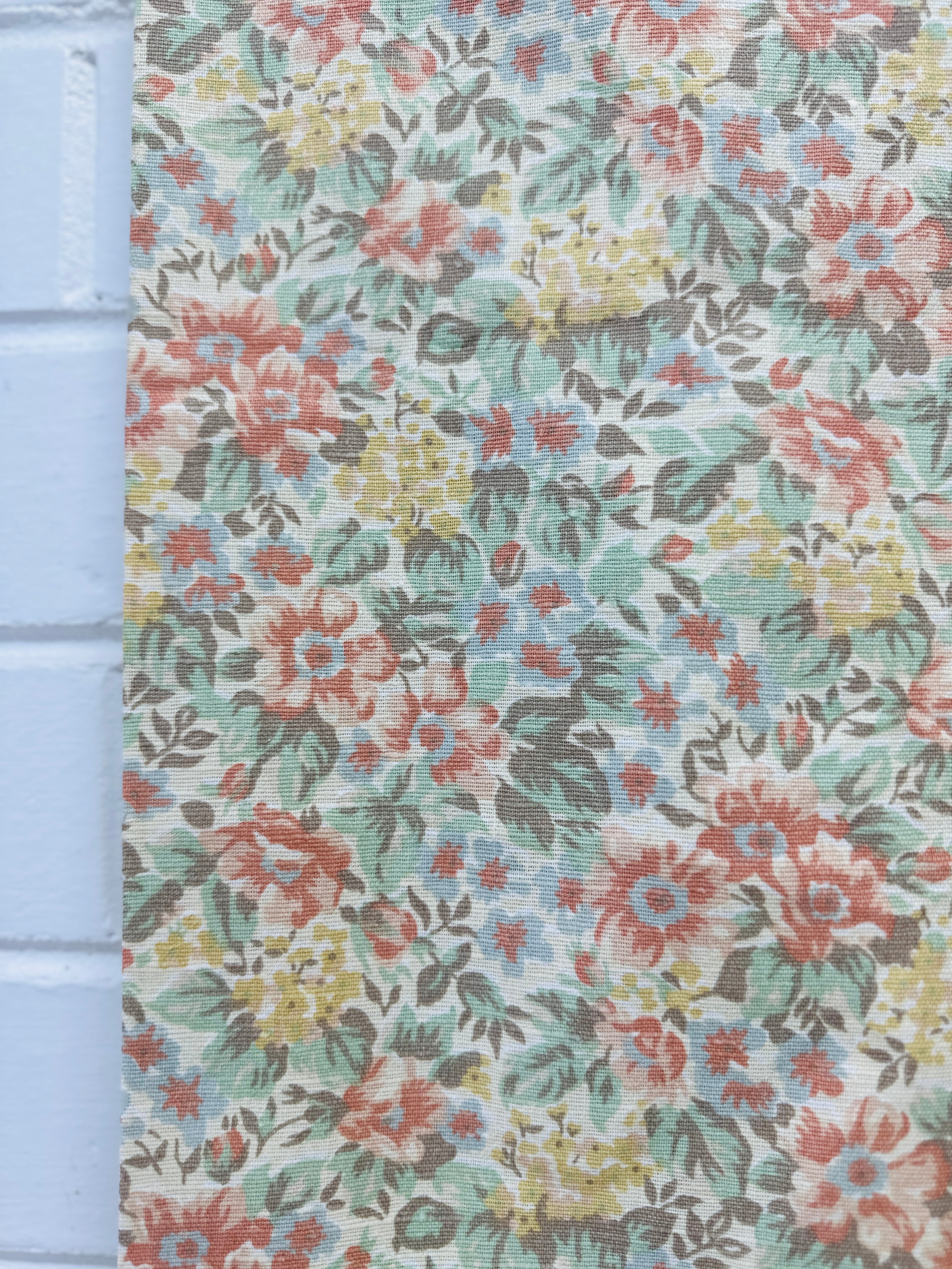 145cms Pretty Muted Floral Fabric Ribbed Cotton
