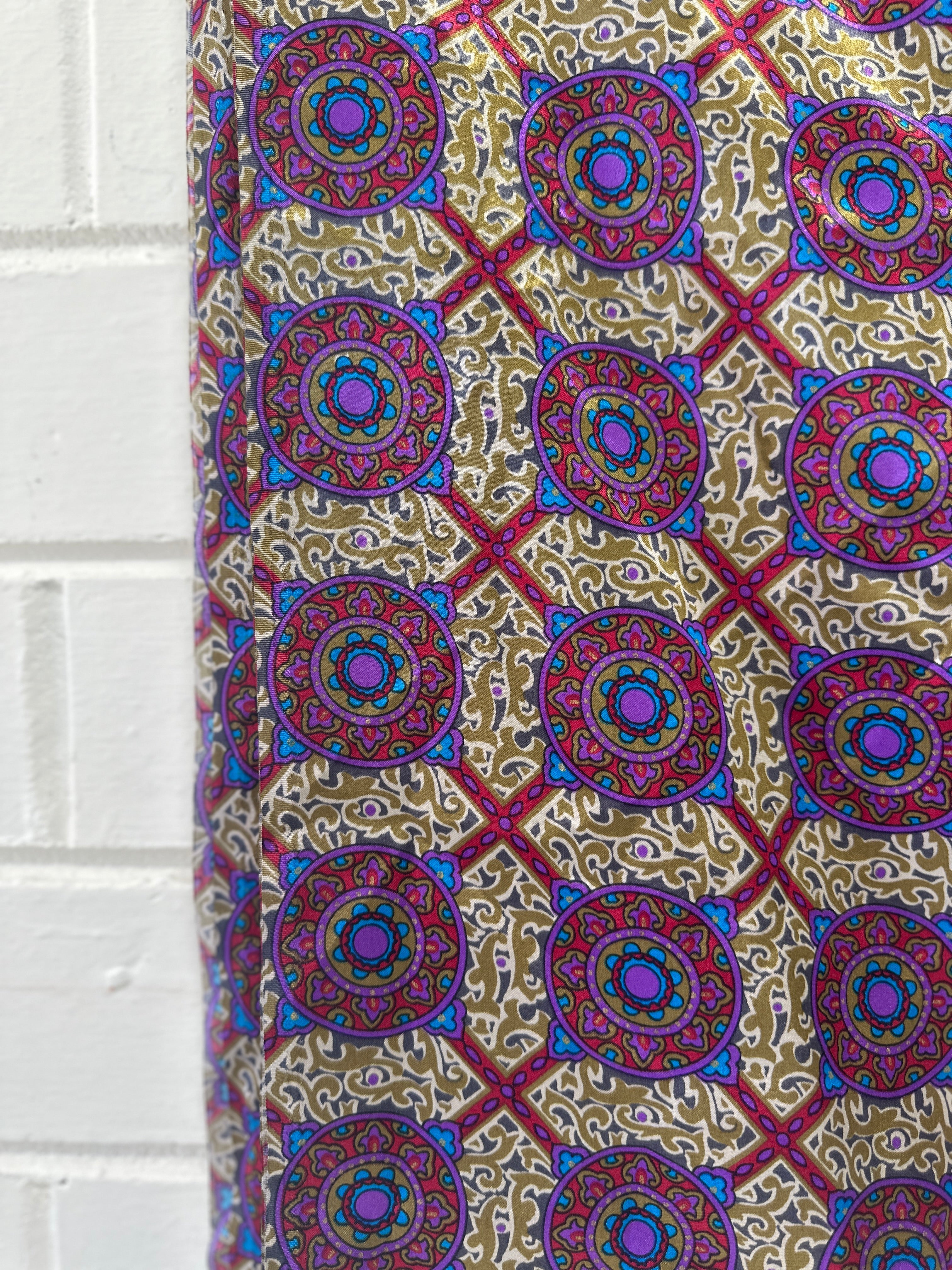 260cms John Kaldor Fabric Purokes