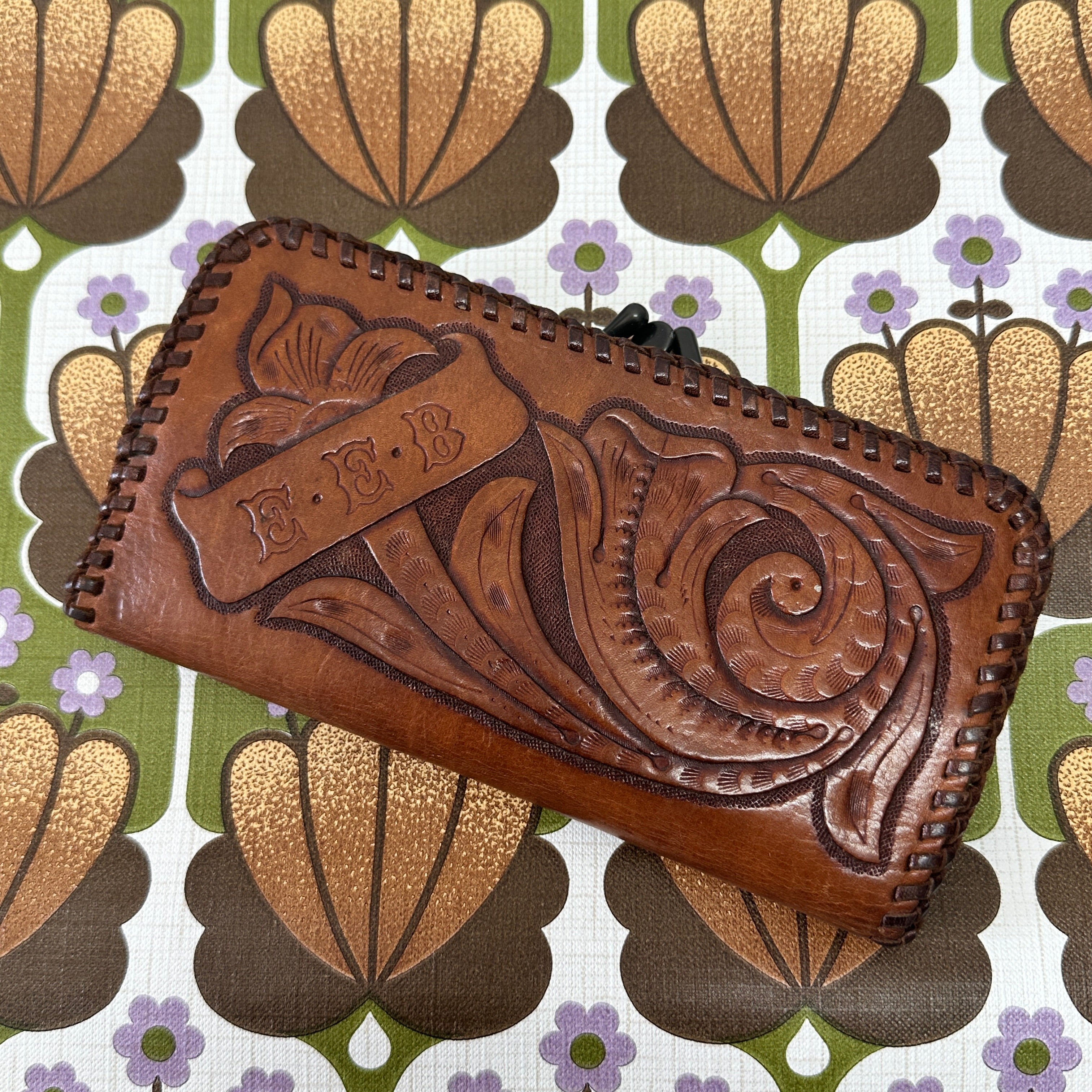 Vintage Excellent Condition Tooled Leather Purse