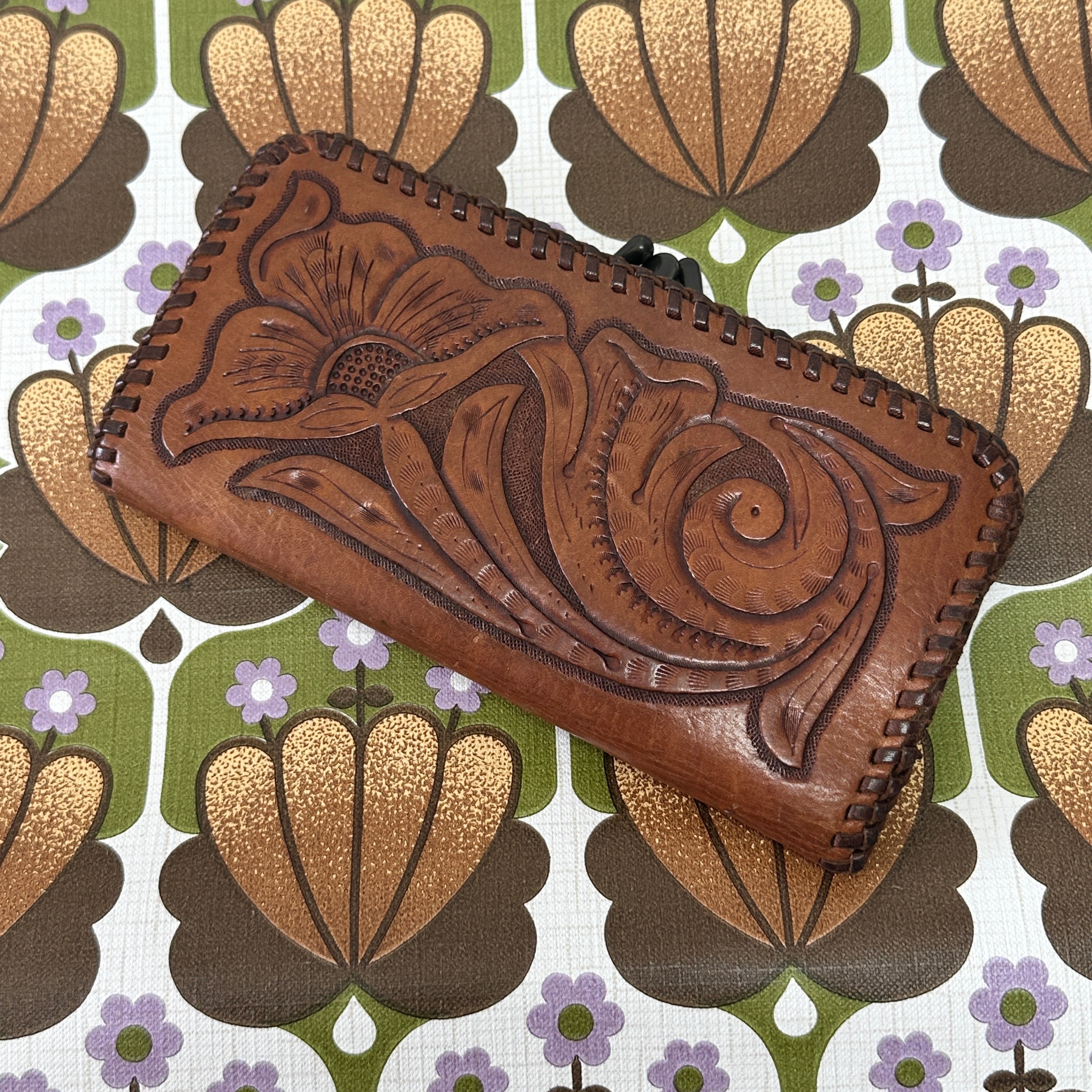 Vintage Excellent Condition Tooled Leather Purse