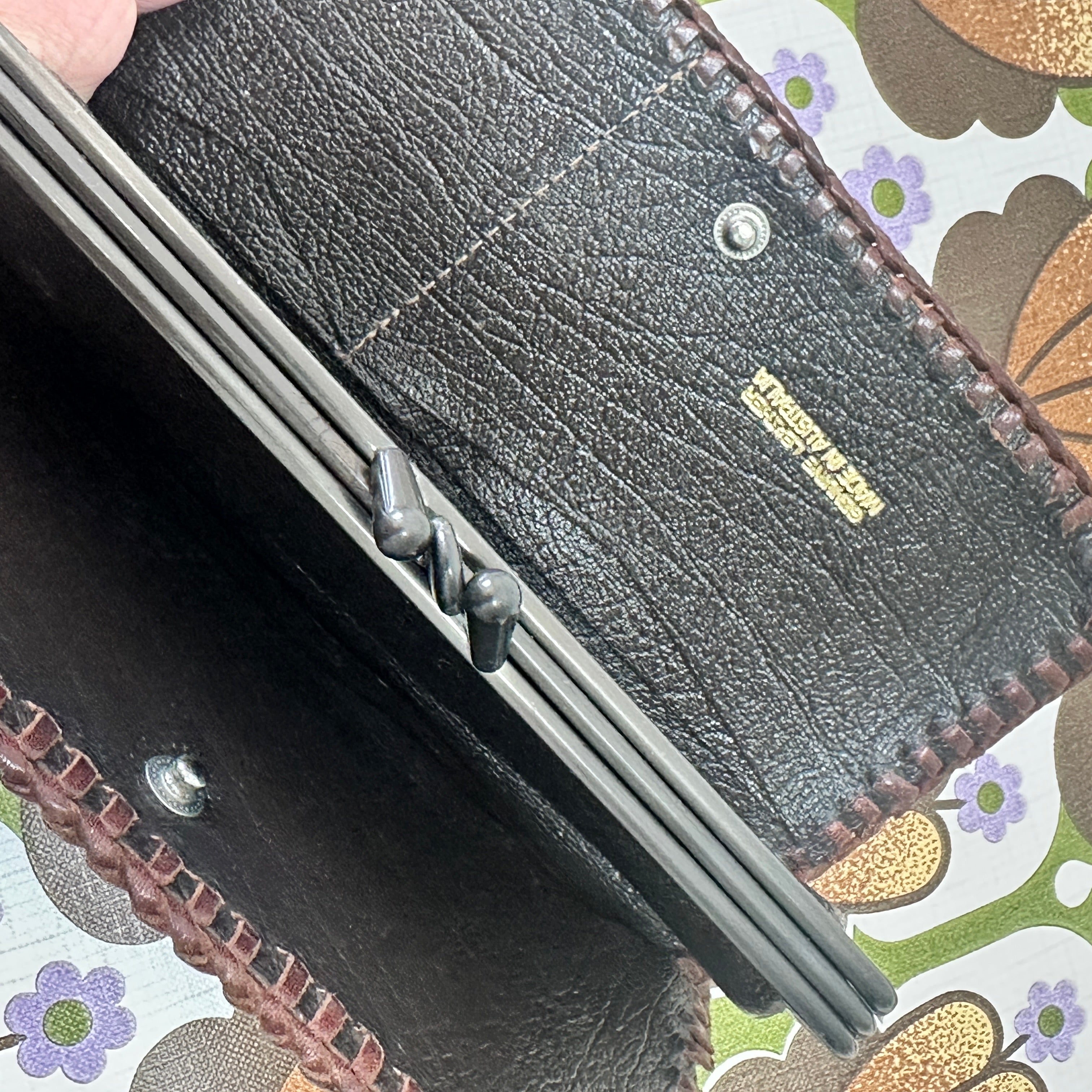 Vintage Excellent Condition Tooled Leather Purse