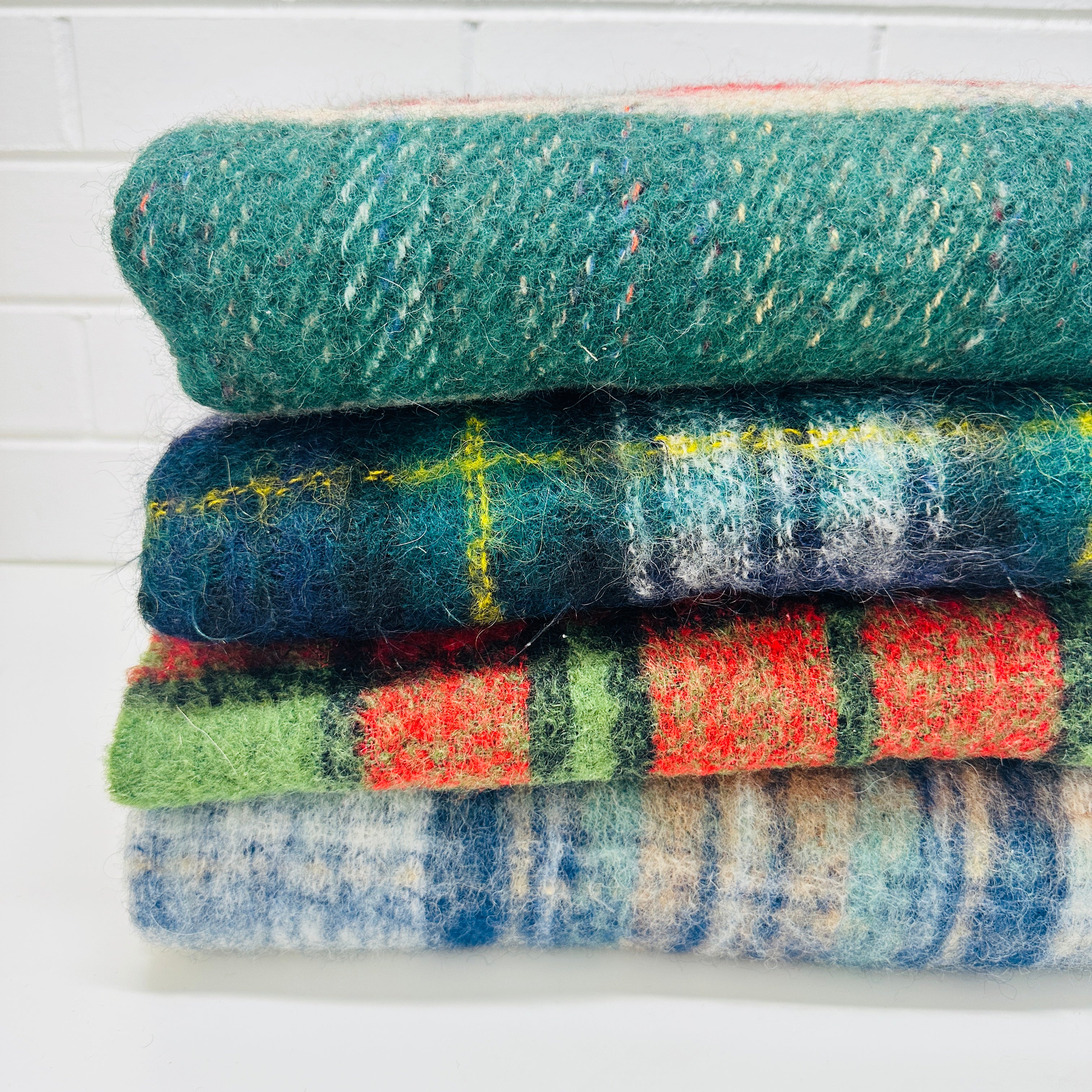 Vintage Mohair Blanket Excellent condition Made in Italy Plaids