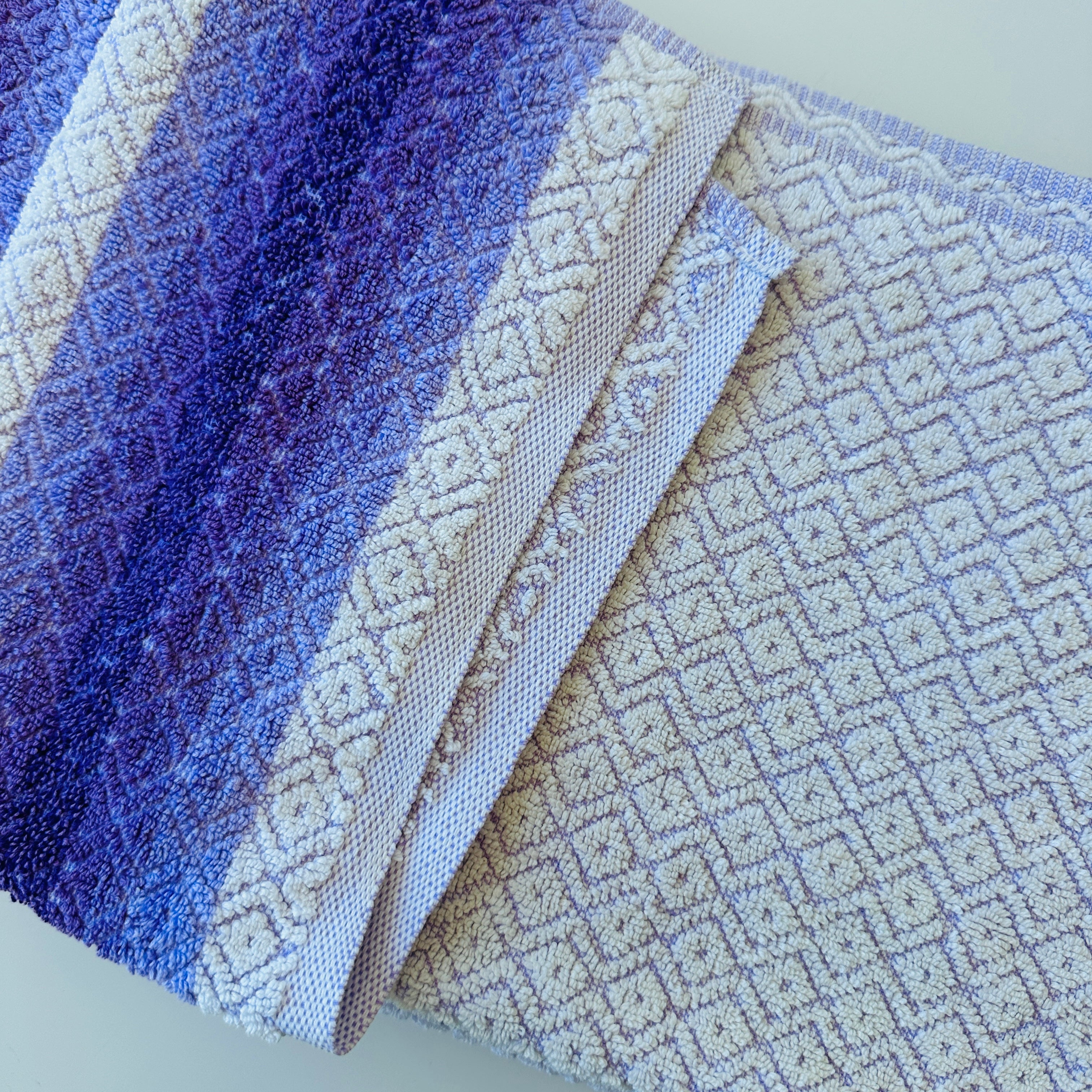 Pair of VINTAGE Bath Towels PURPLE