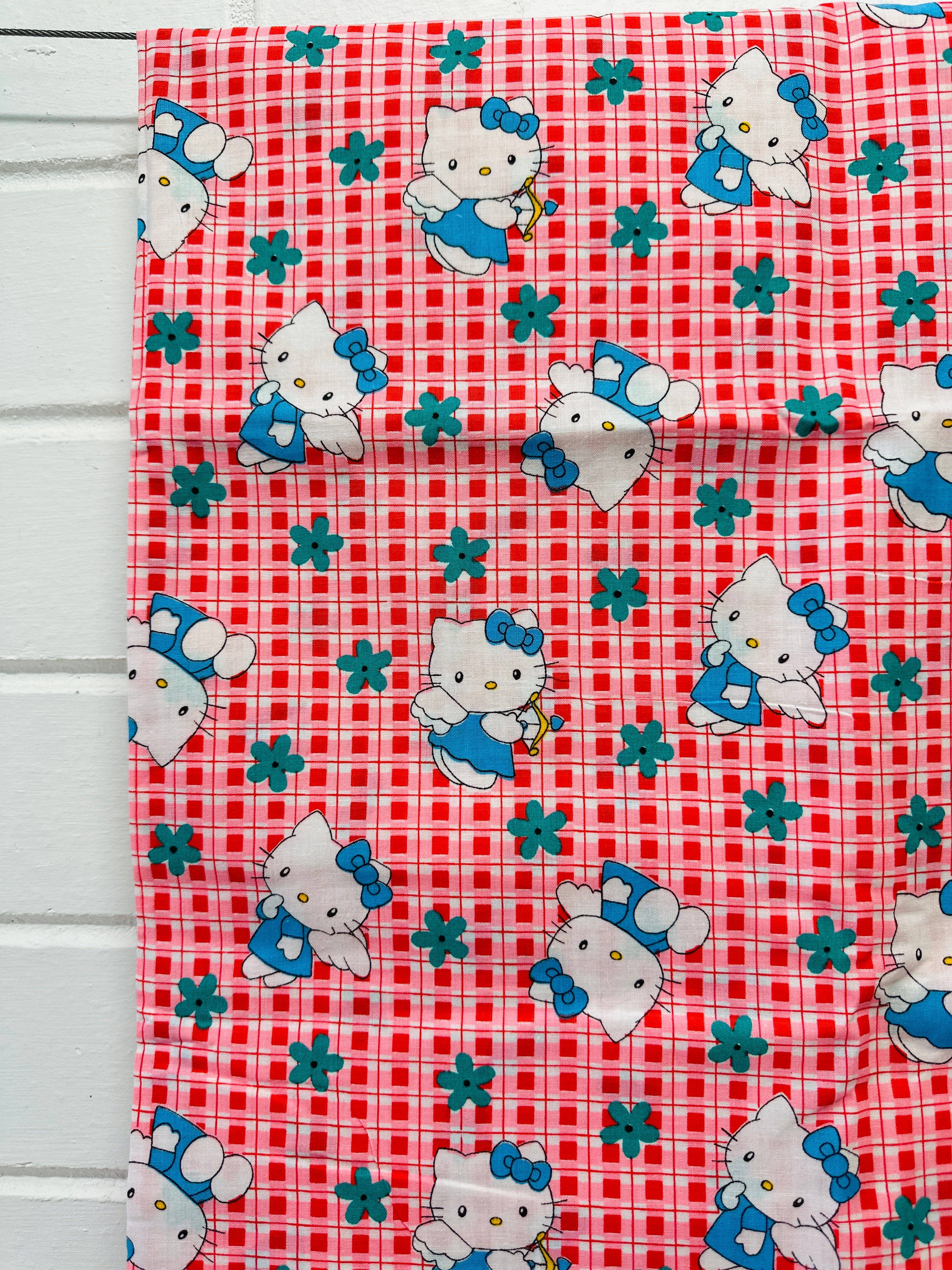 270cms Kitty Kat Floral Cotton Vintage Fabric