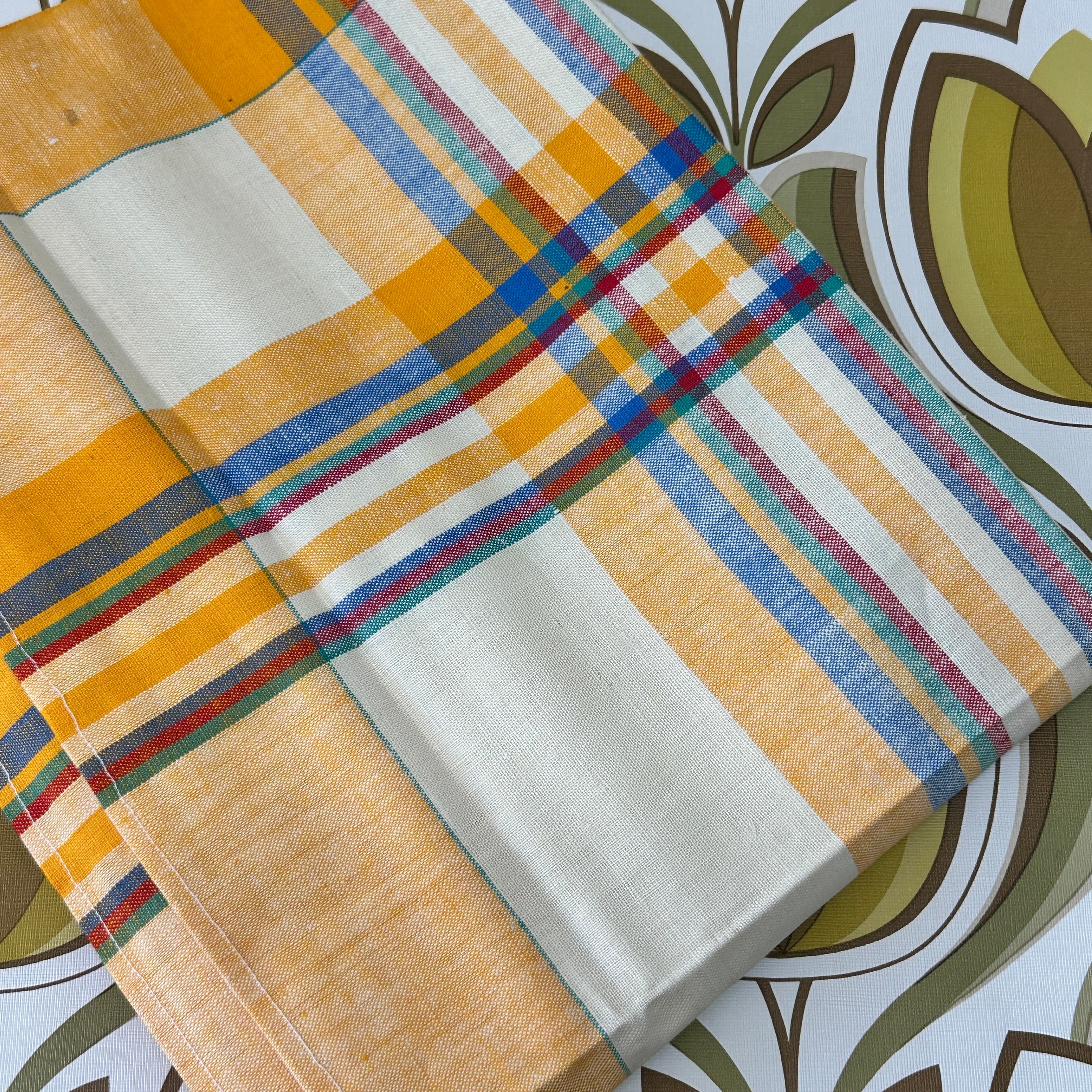 Quality UNUSED Irish Linen Tablecloth AMAZING