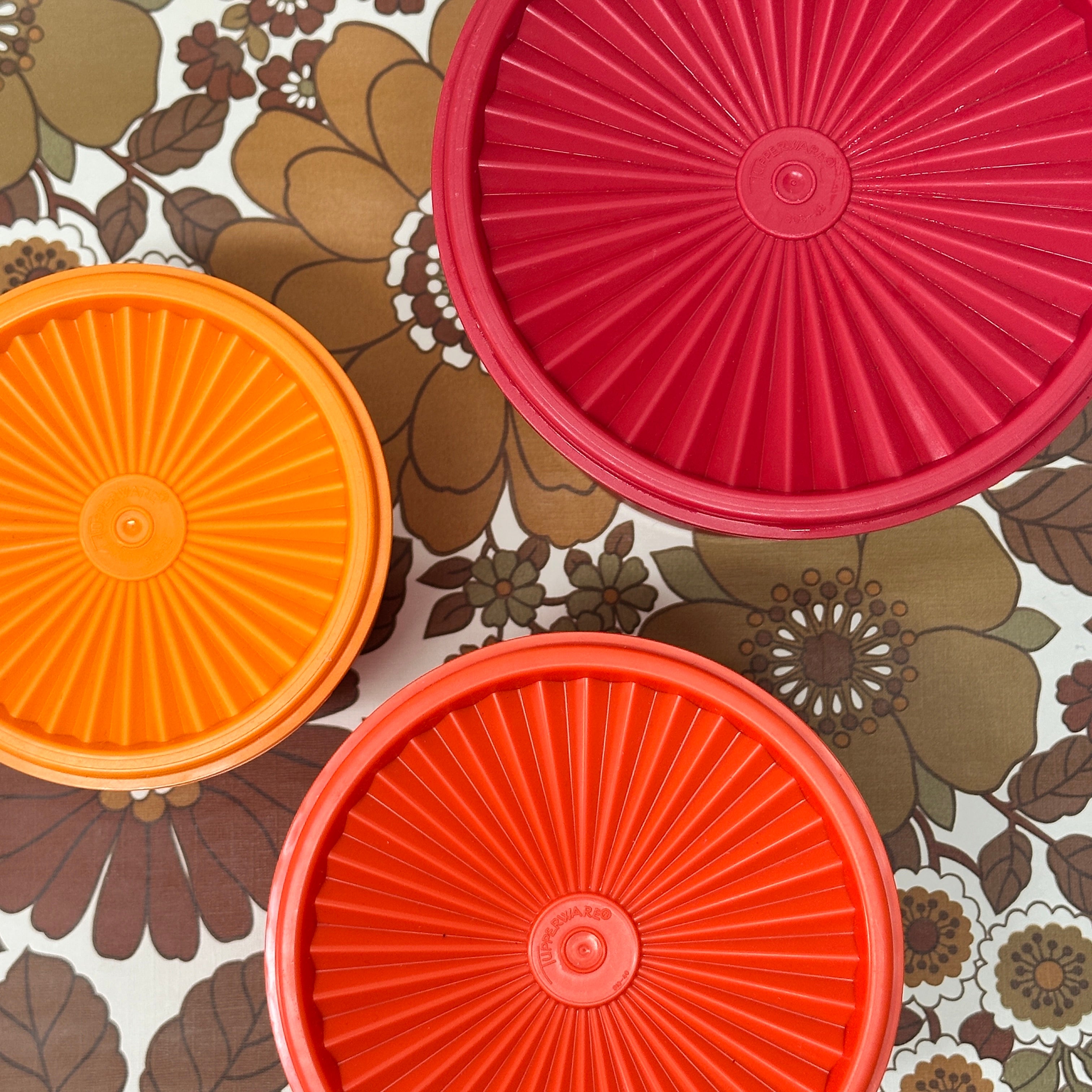TUPPERWARE SET Canisters Three Retro Vibe