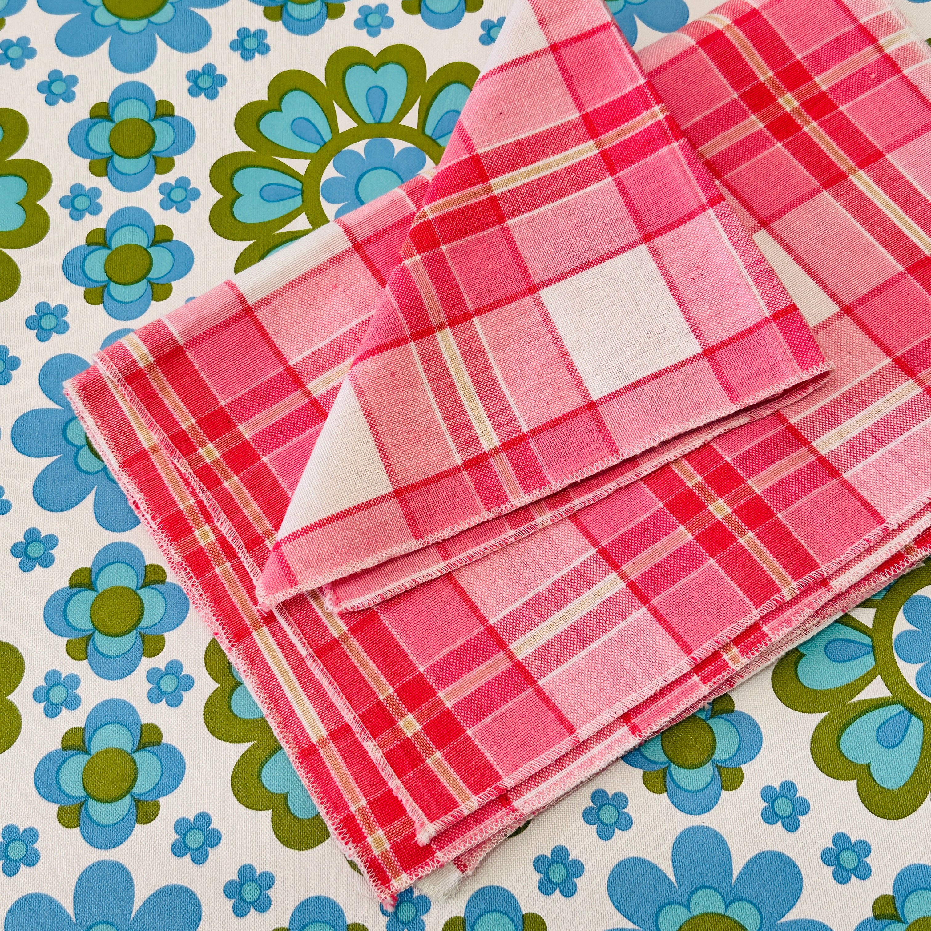 Vintage Cotton Napkins Serviettes Pink