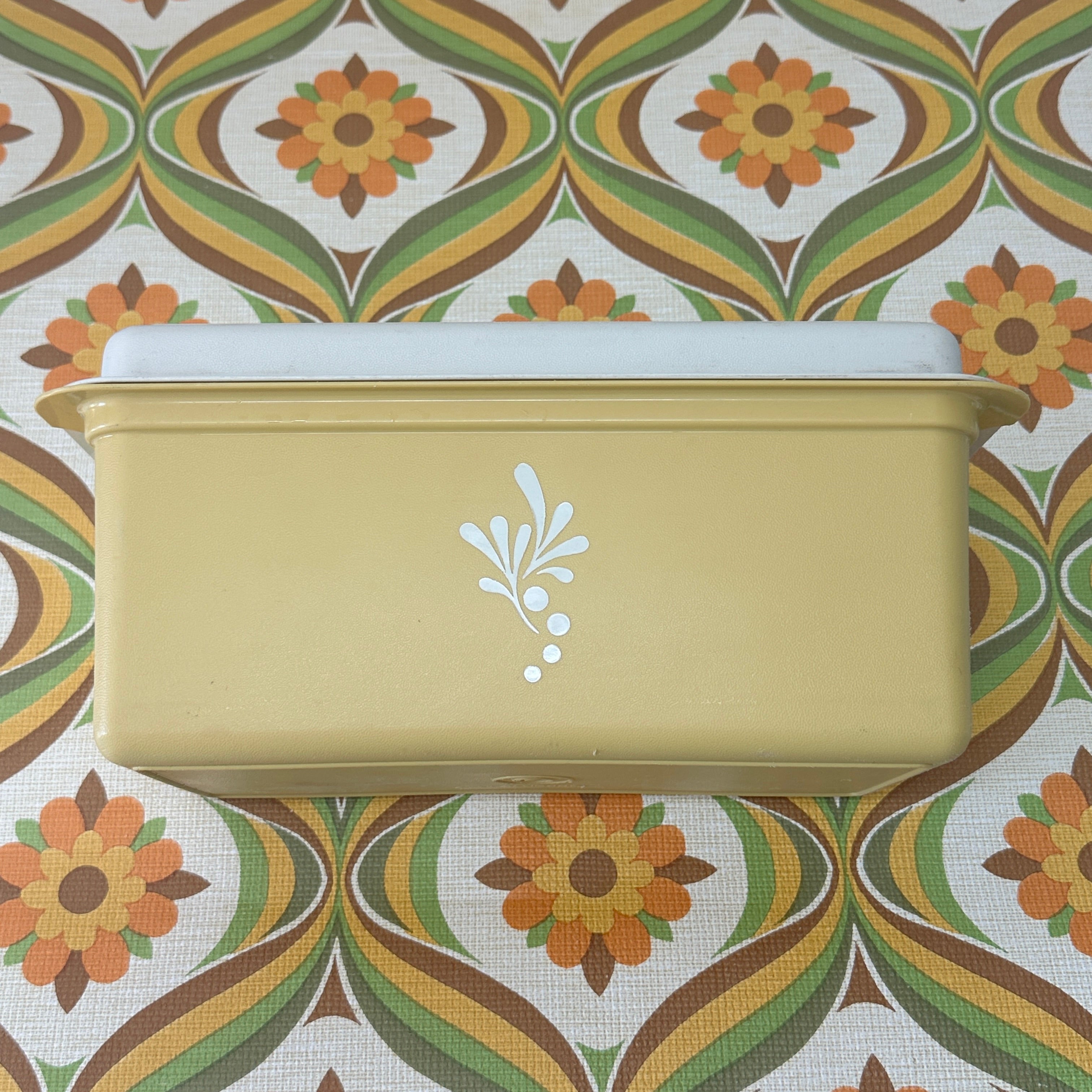 Retro TUPPERWARE Bread Bin