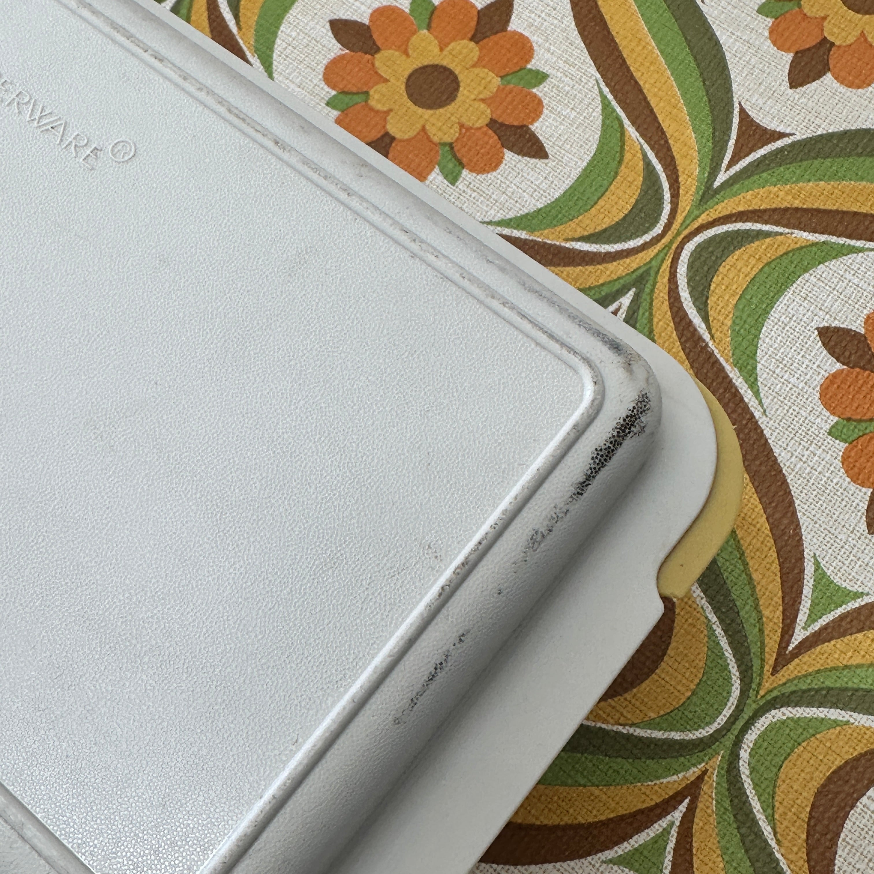 Retro TUPPERWARE Bread Bin