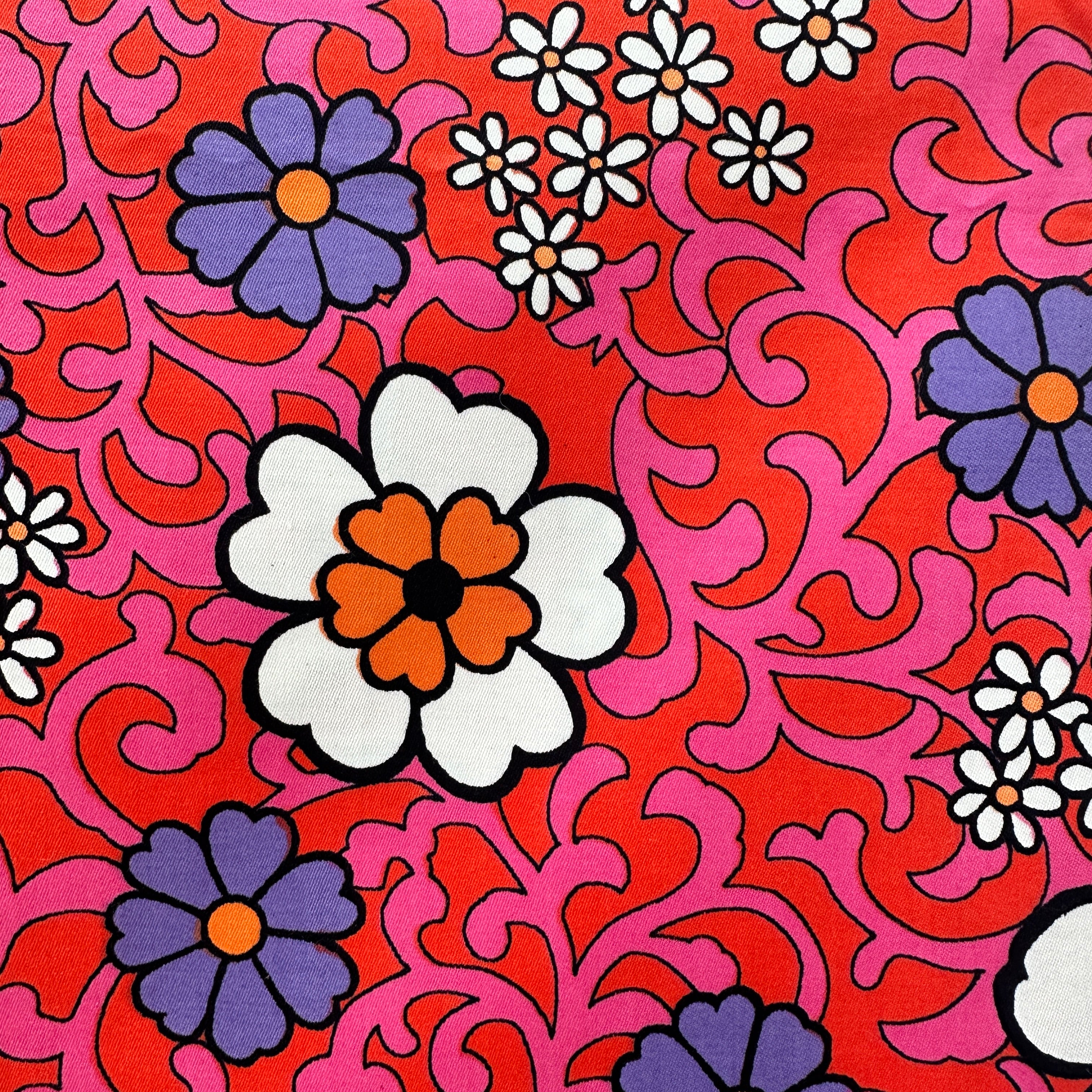 225cms BRIGHT Bold Floral Fabric LOVE Vintage