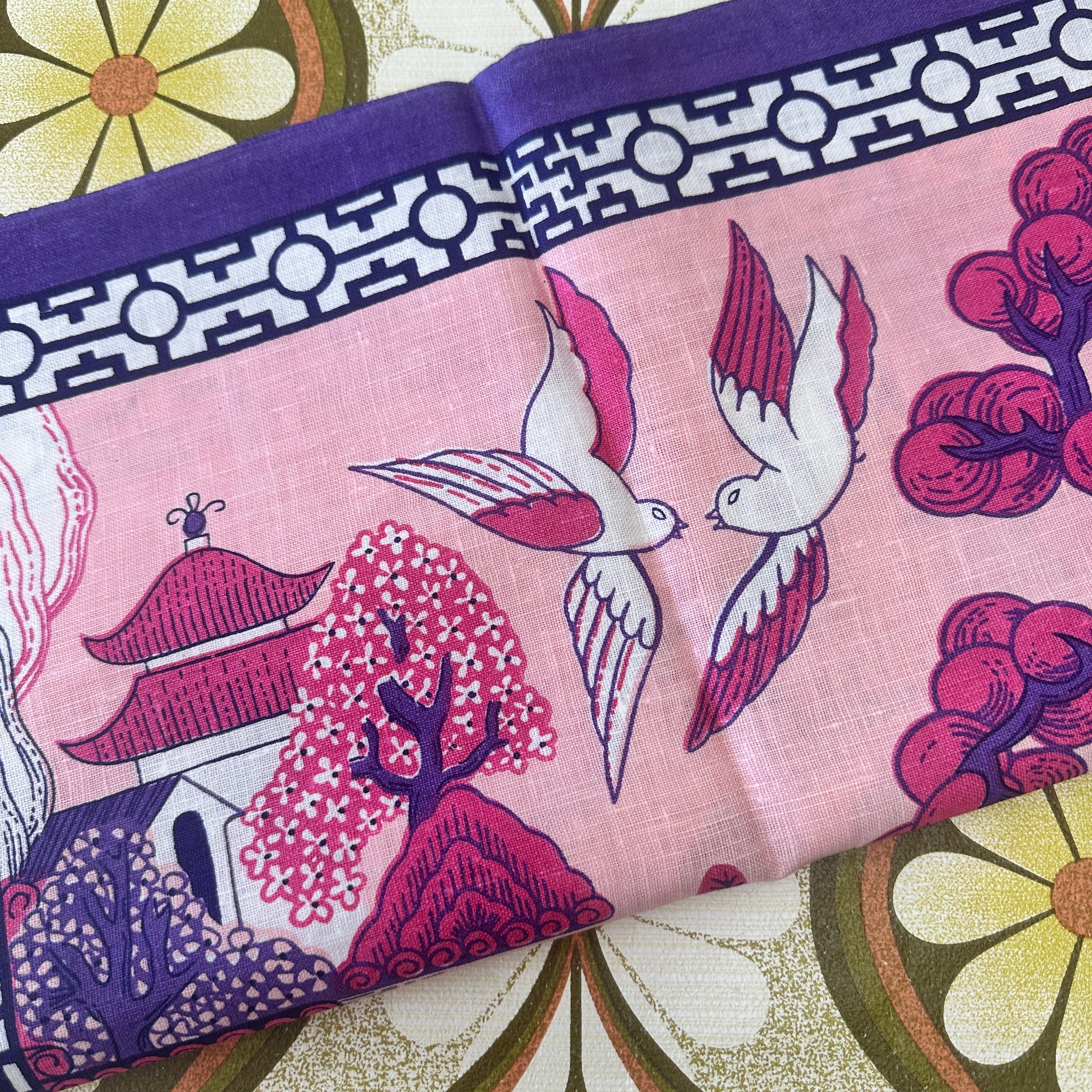 VINTAGE Linen Asian Inspired Tea Towel UNUSED