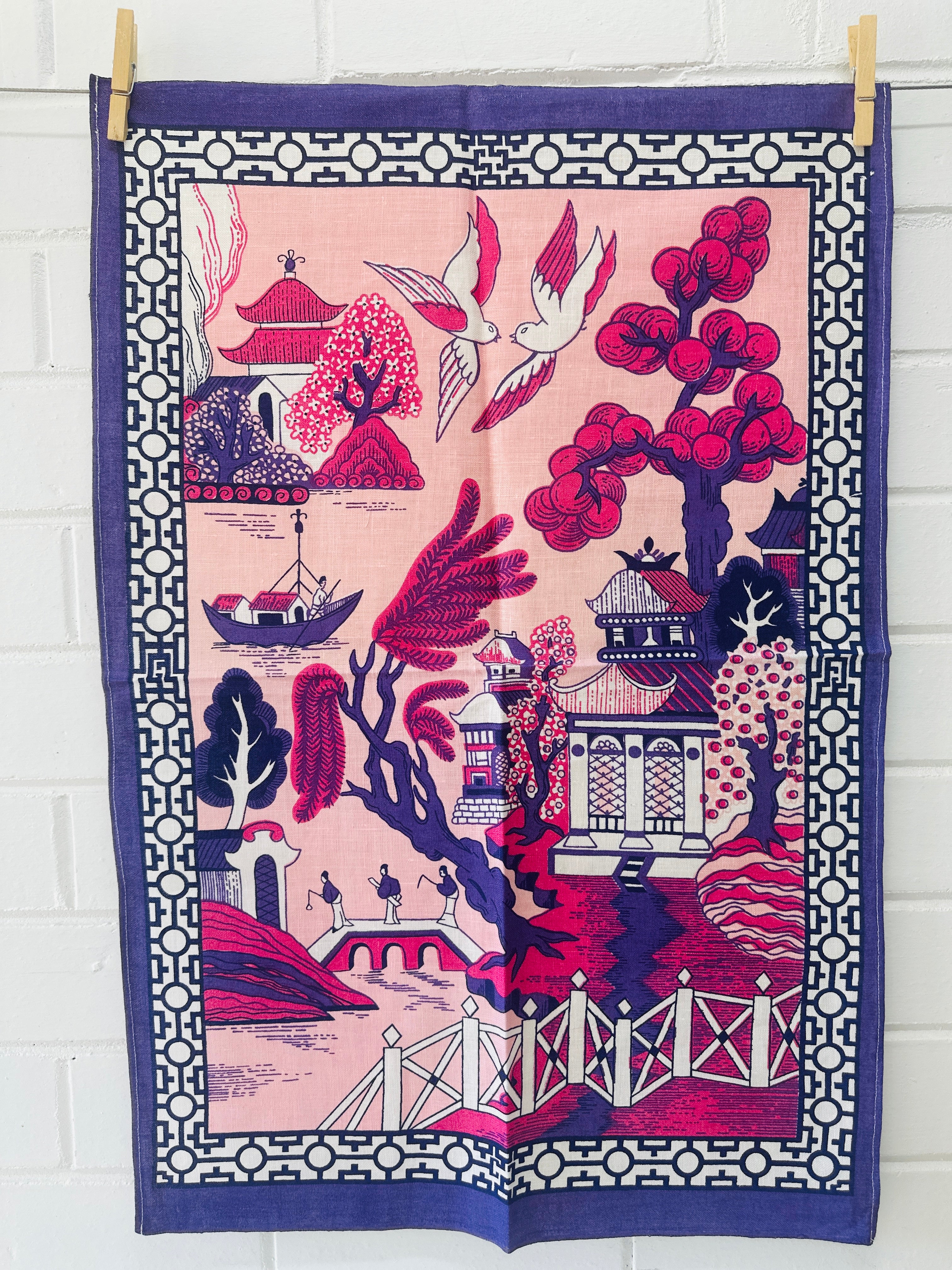 VINTAGE Linen Asian Inspired Tea Towel UNUSED