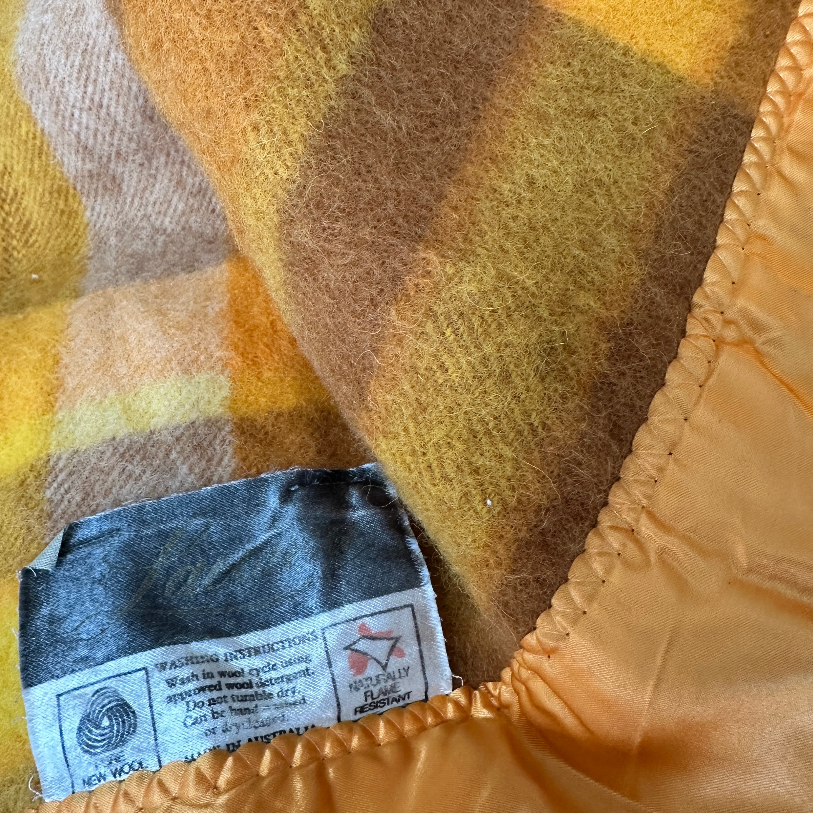 AS NEW Vintage Wool Blanket LACONIA # 2