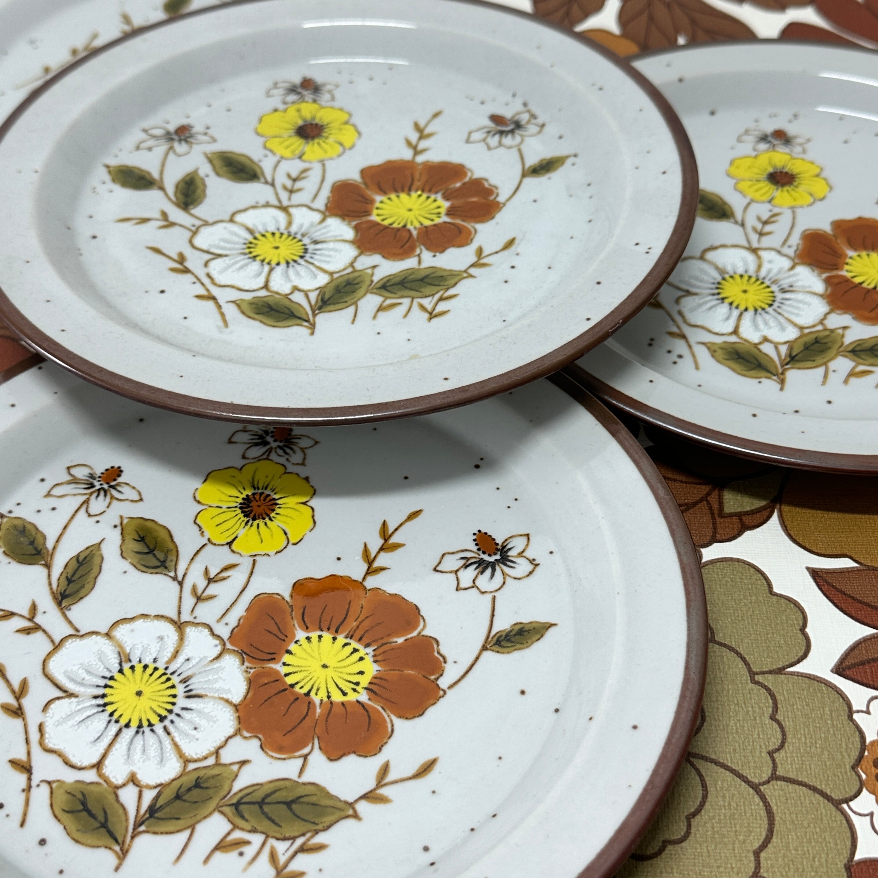 Set of FOUR Vintage Side Plates JAPAN Spring