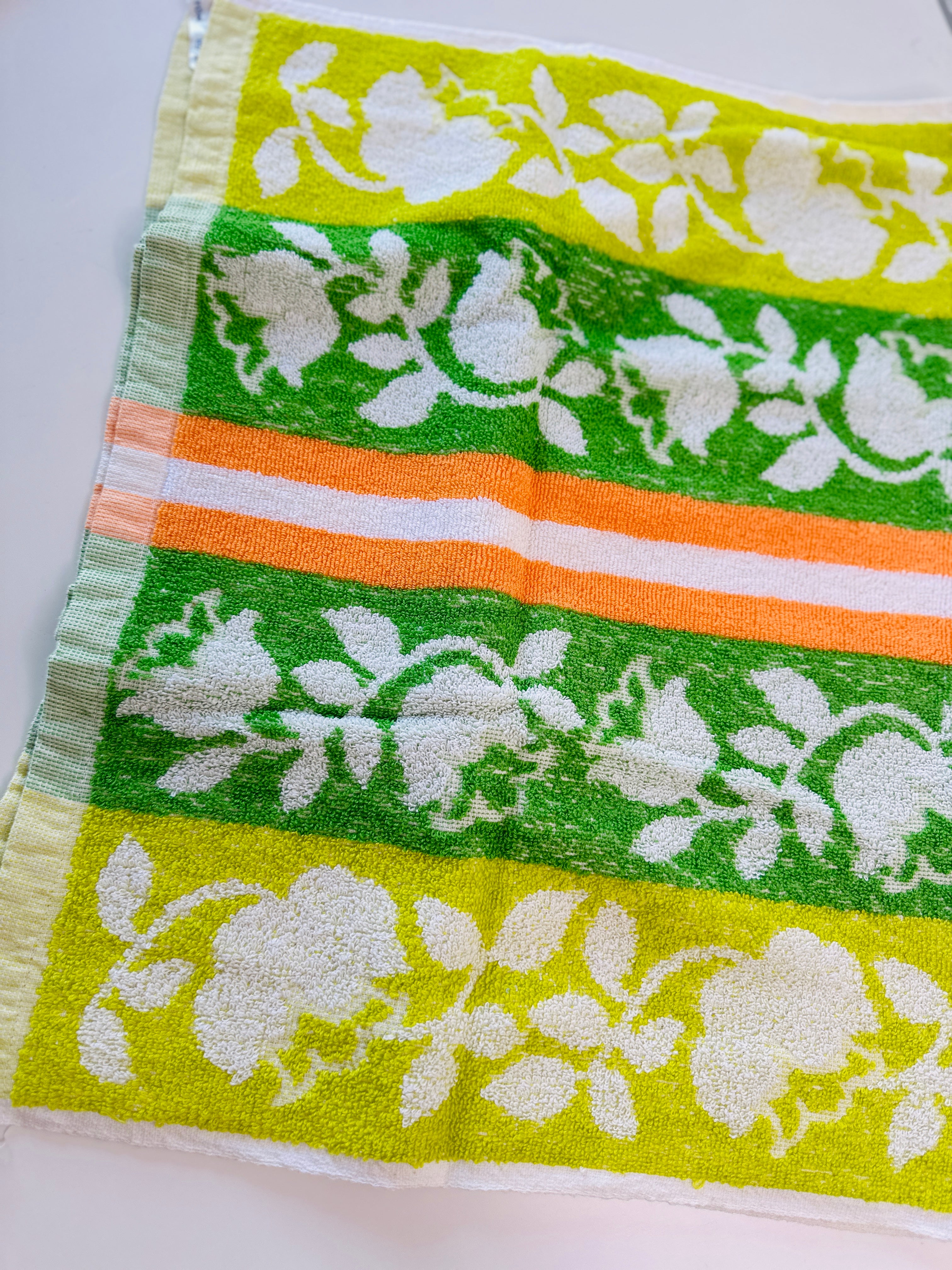 Vintage UNUSED Cotton Hand Towel