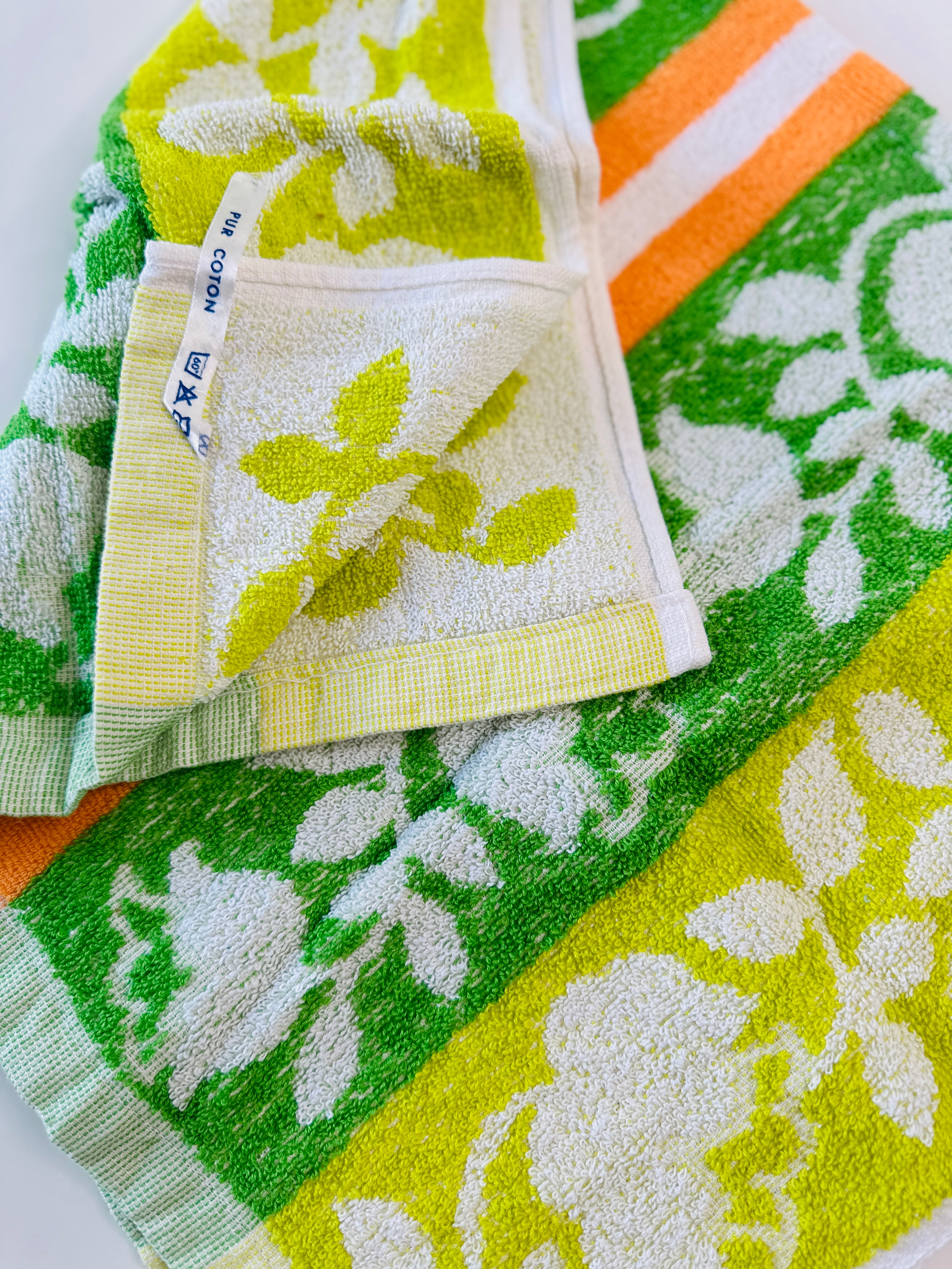 Vintage UNUSED Cotton Hand Towel
