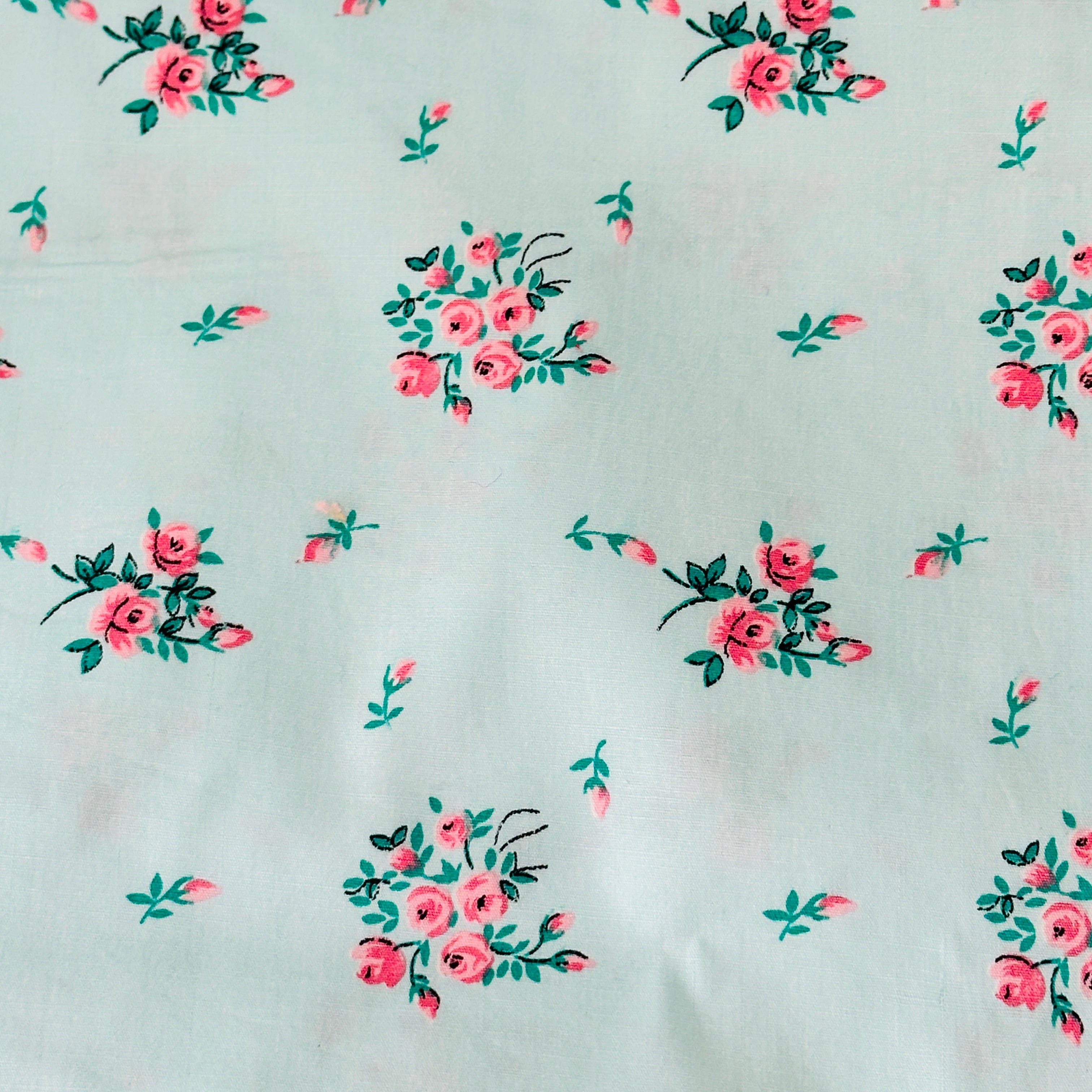 180cms Pretty Synthetic Blue Floral Fabric