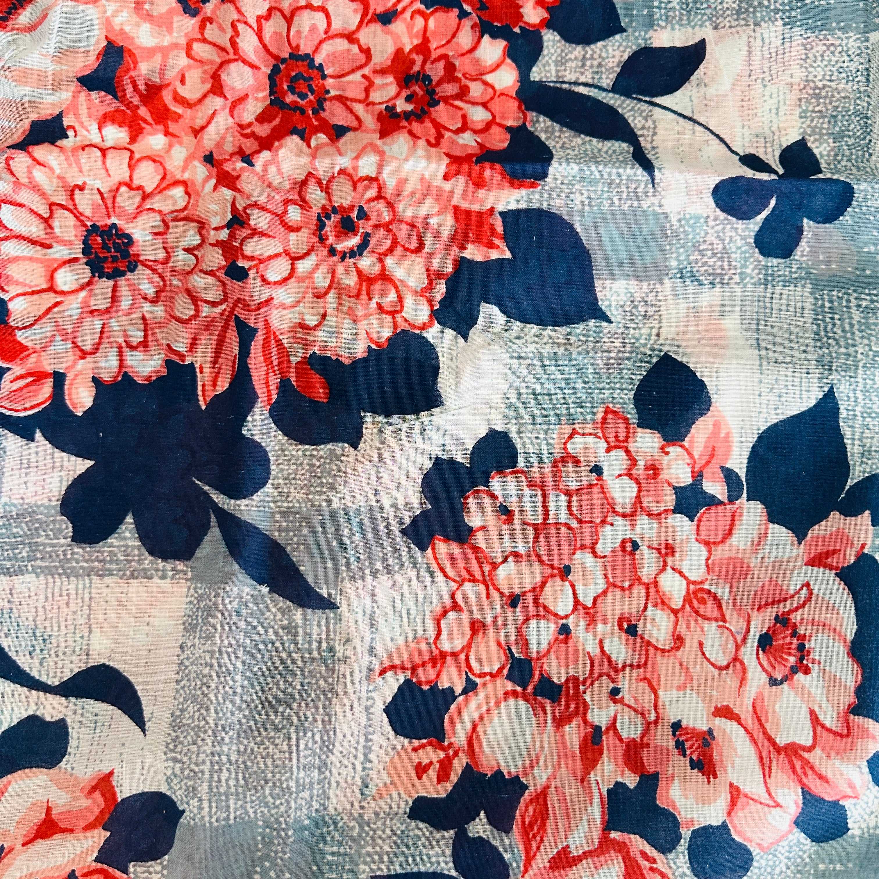 400cms Large Bold Vintage Light Weight Fabric