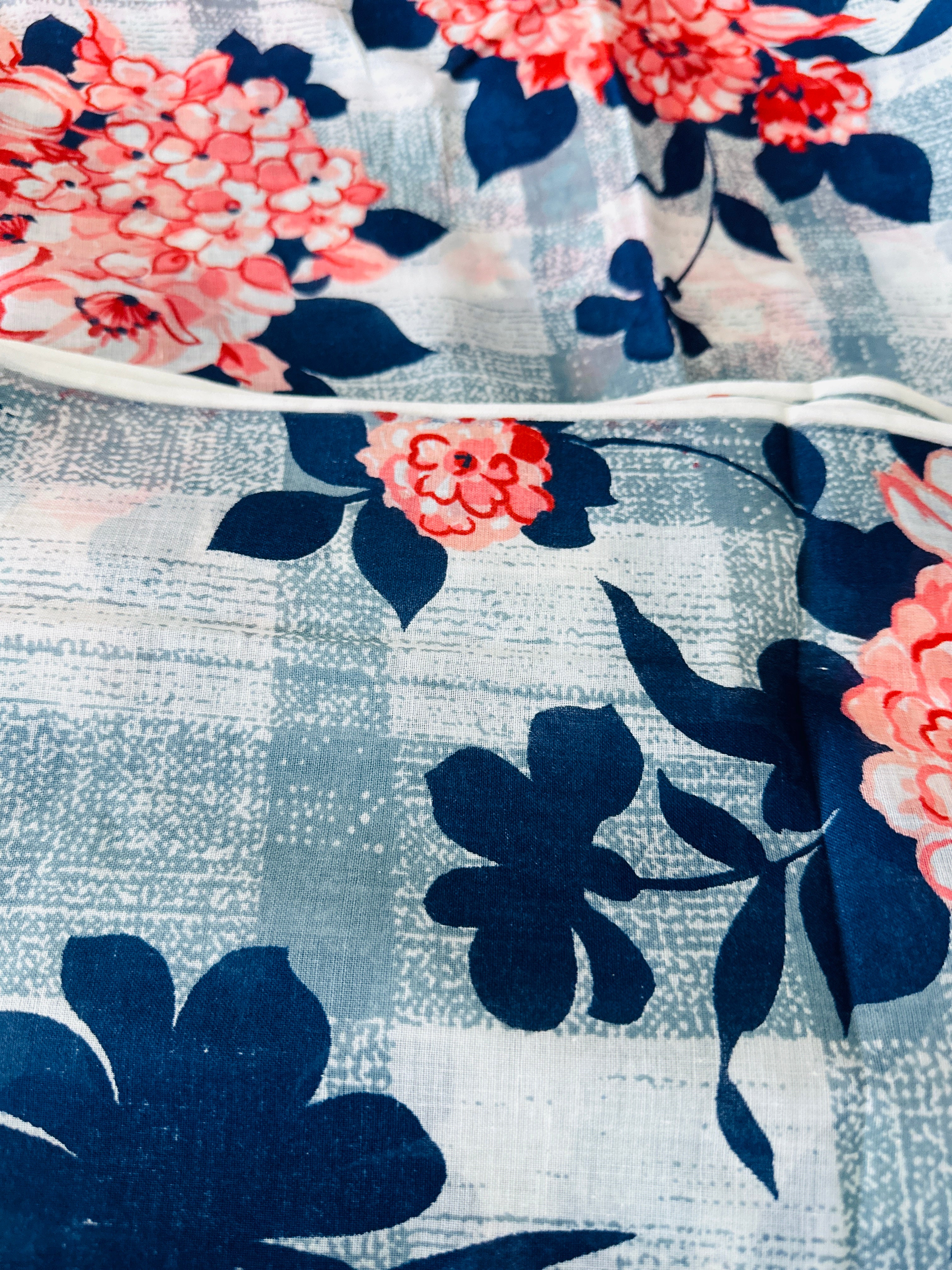 400cms Large Bold Vintage Light Weight Fabric