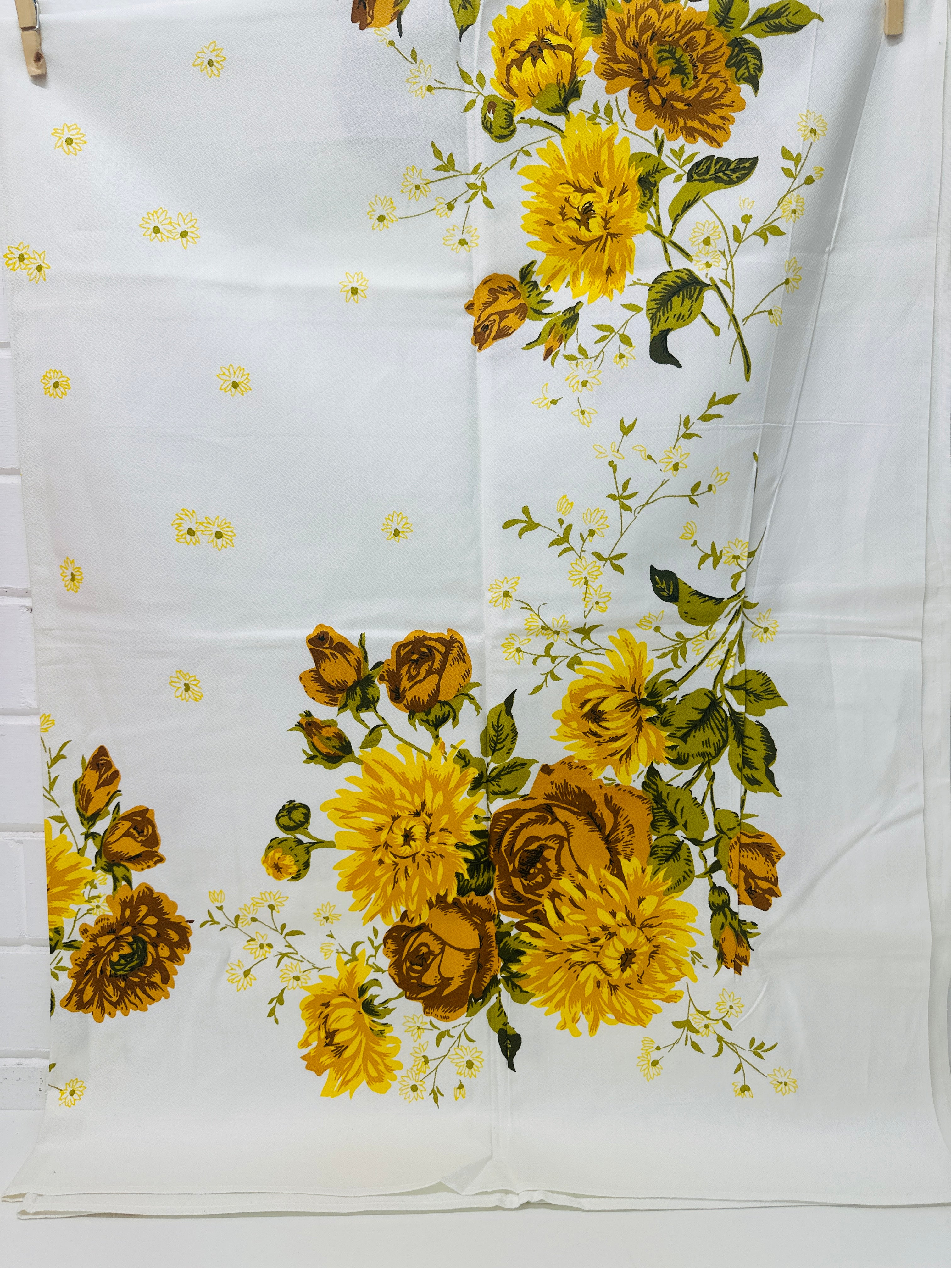 UNUSED Vintage Cotton Tablecloth