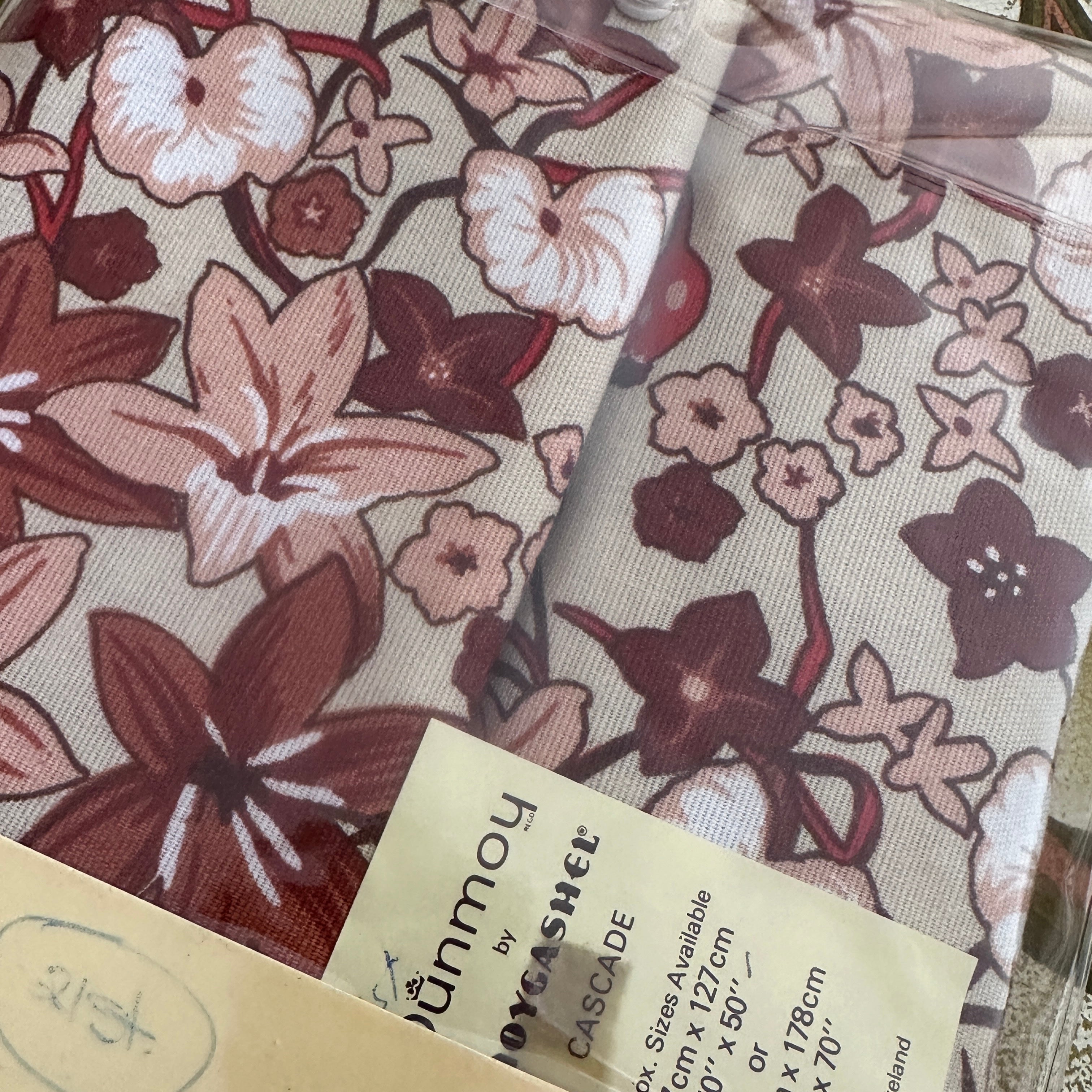 Vintage Irish Dunmoy Tablecloth