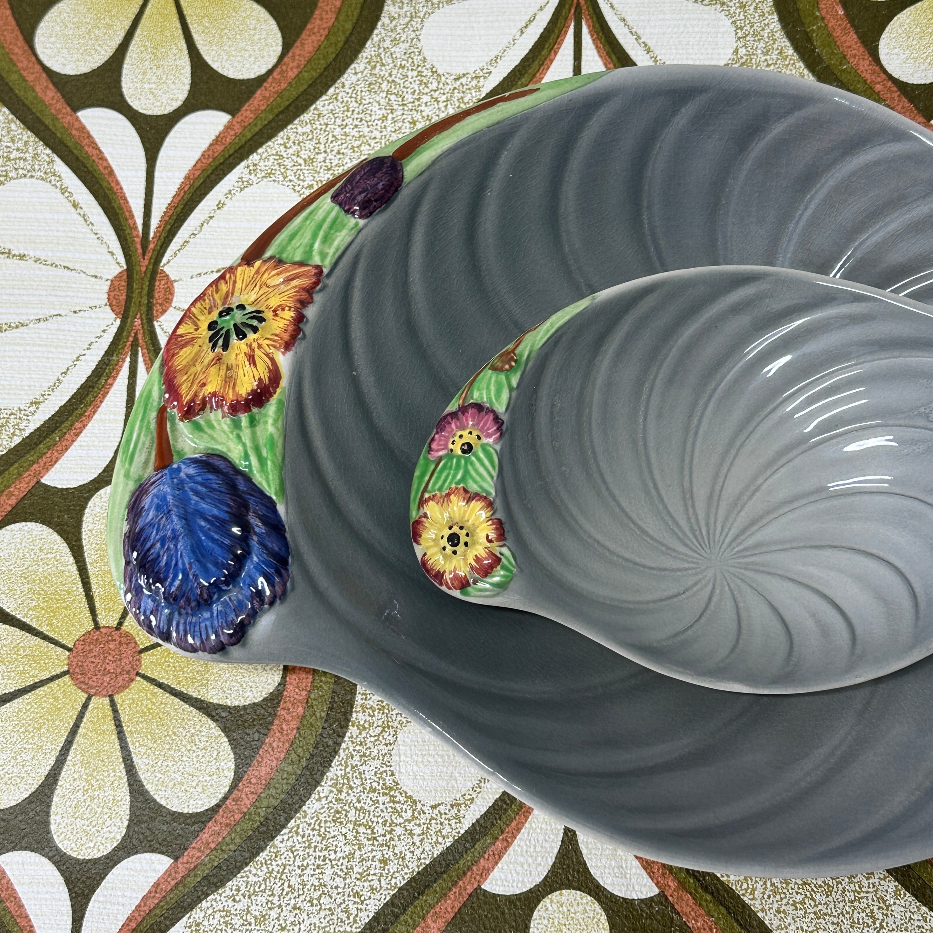 Pair of Staffordshire Bowls RETRO
