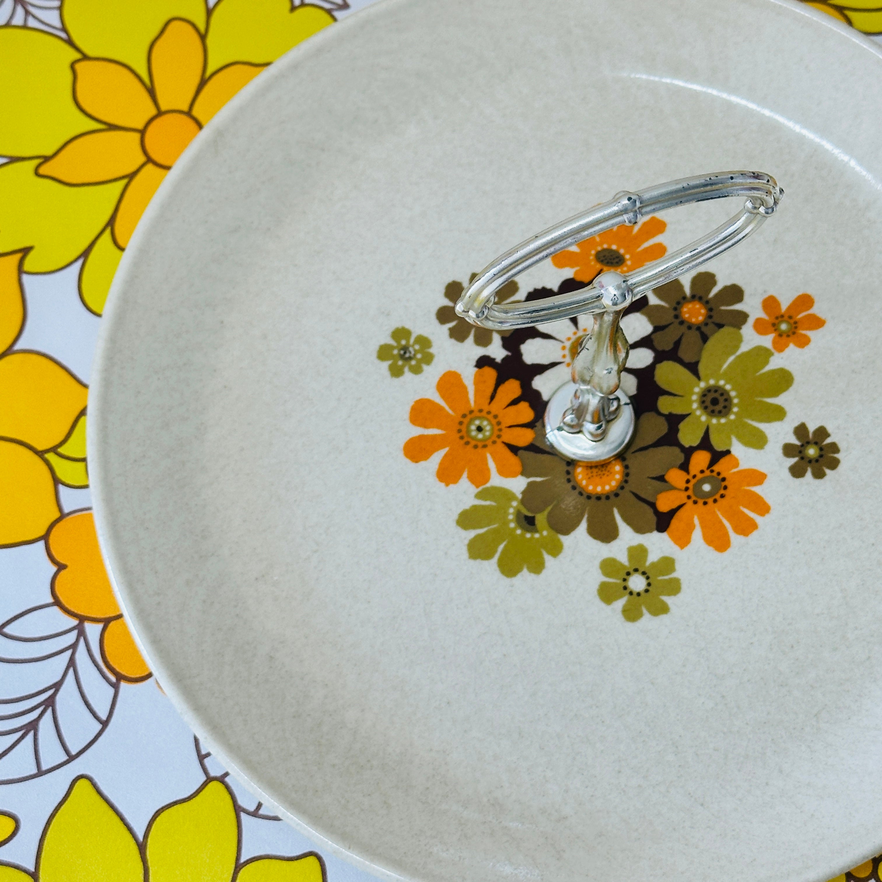 Johnson of Australia Cake Plate RETRO