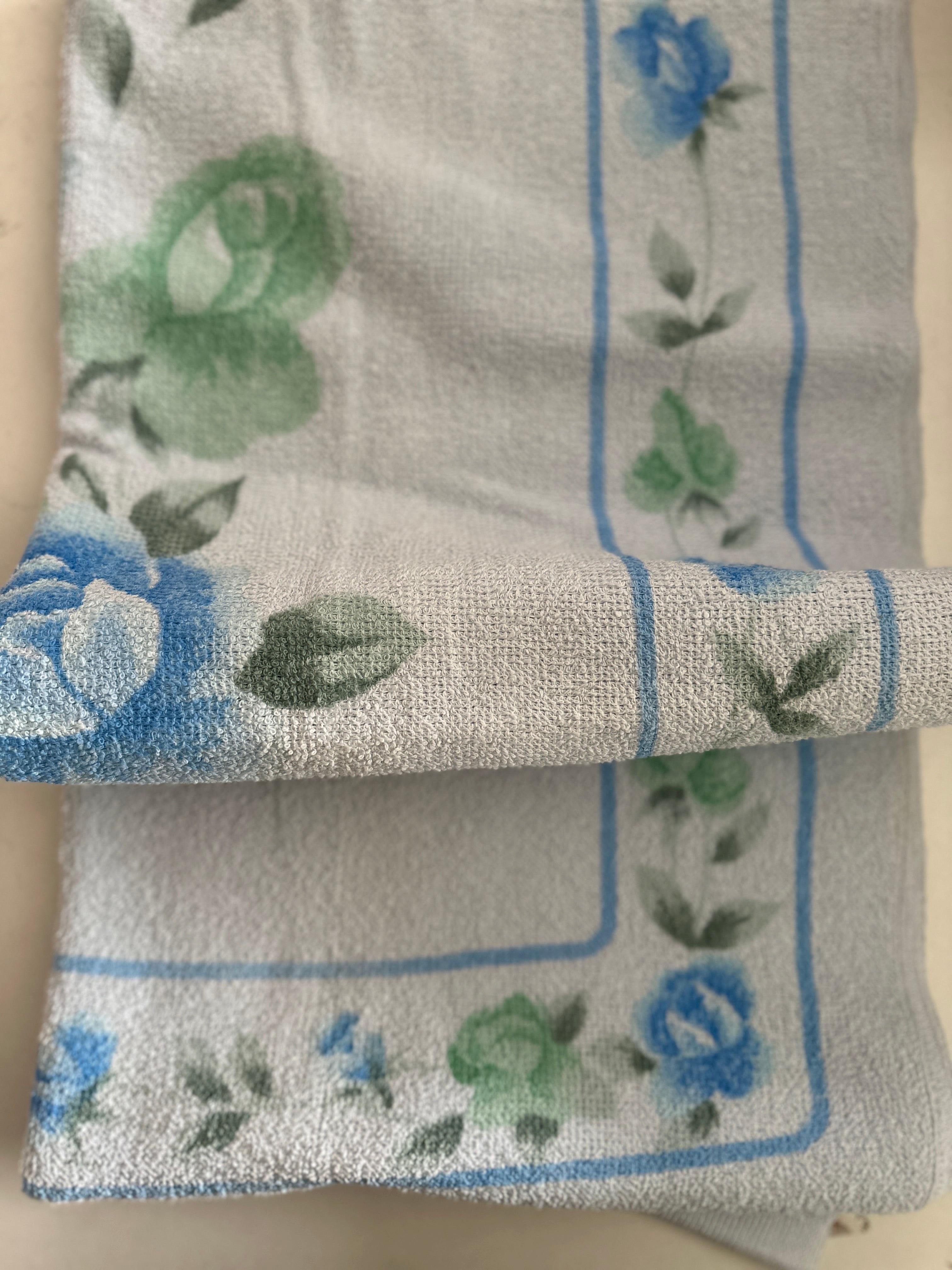 UNUSED Vintage Cotton Bath Towel Light Blue