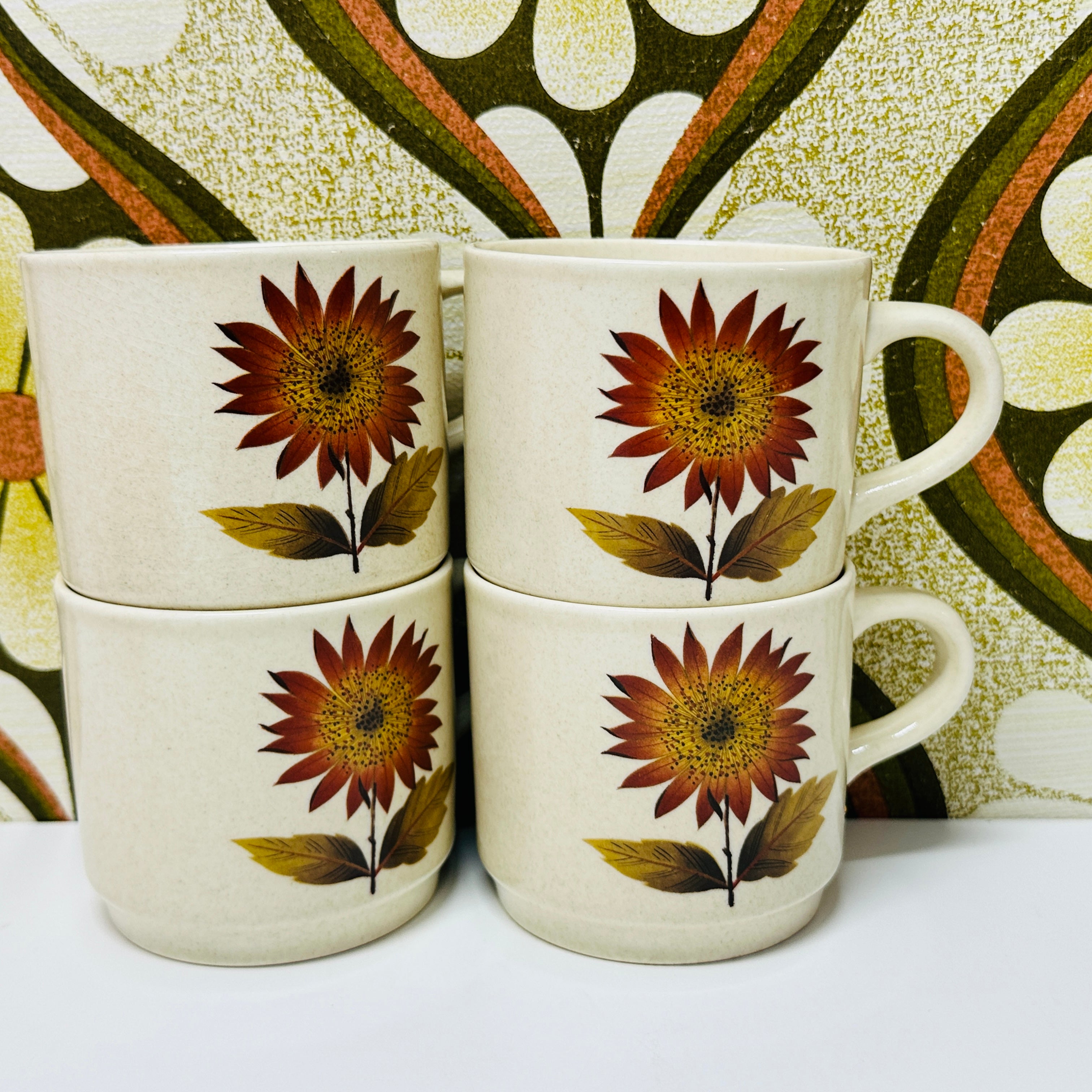 Set of Four JOHNSON of Australia Cups Mugs As New W Plates