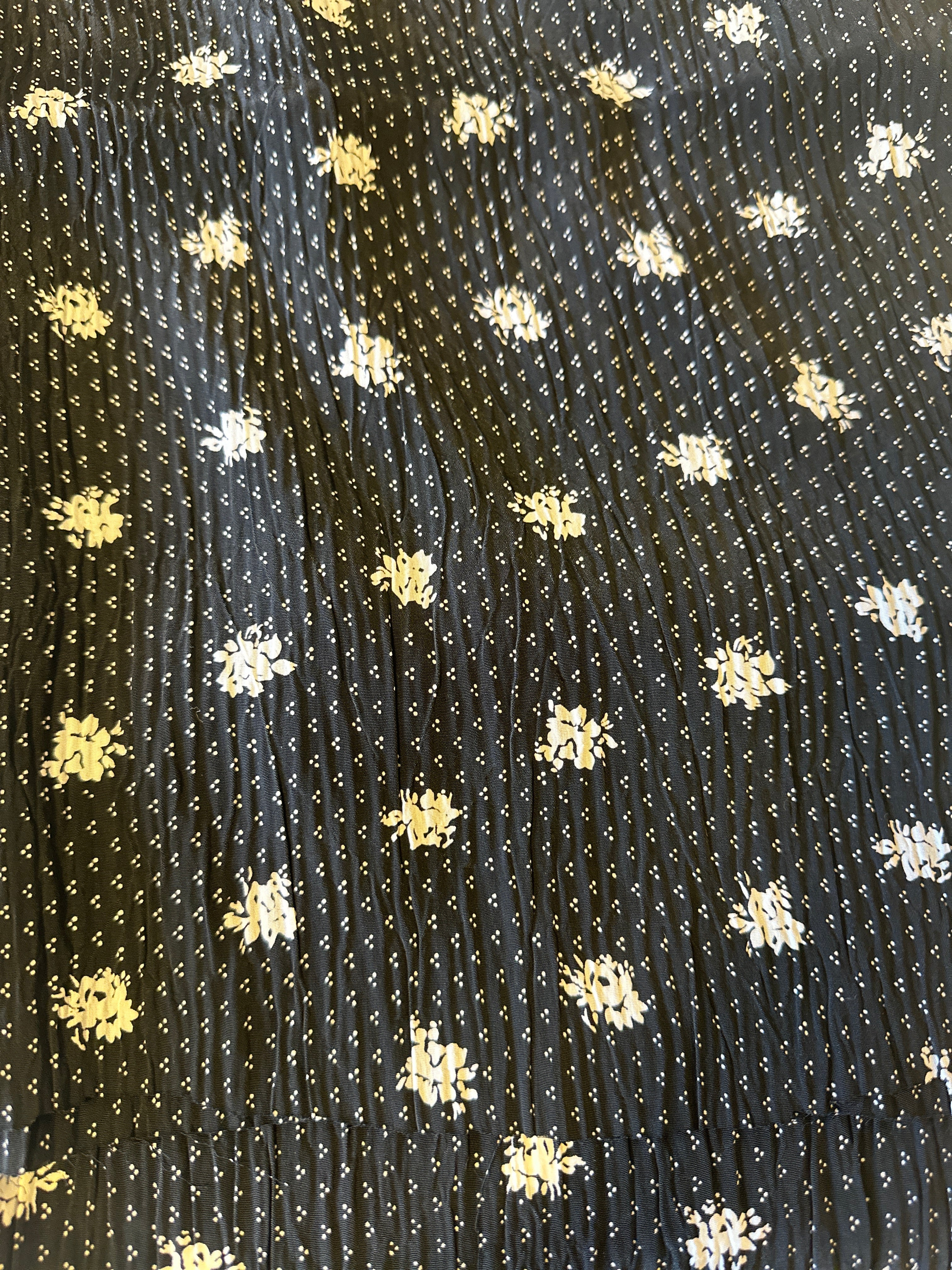 230cms Black & White Floral Crepe Fabric
