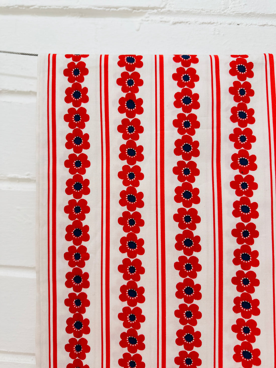 200cms All Cotton Vintage Red & Blue Floral Fabric