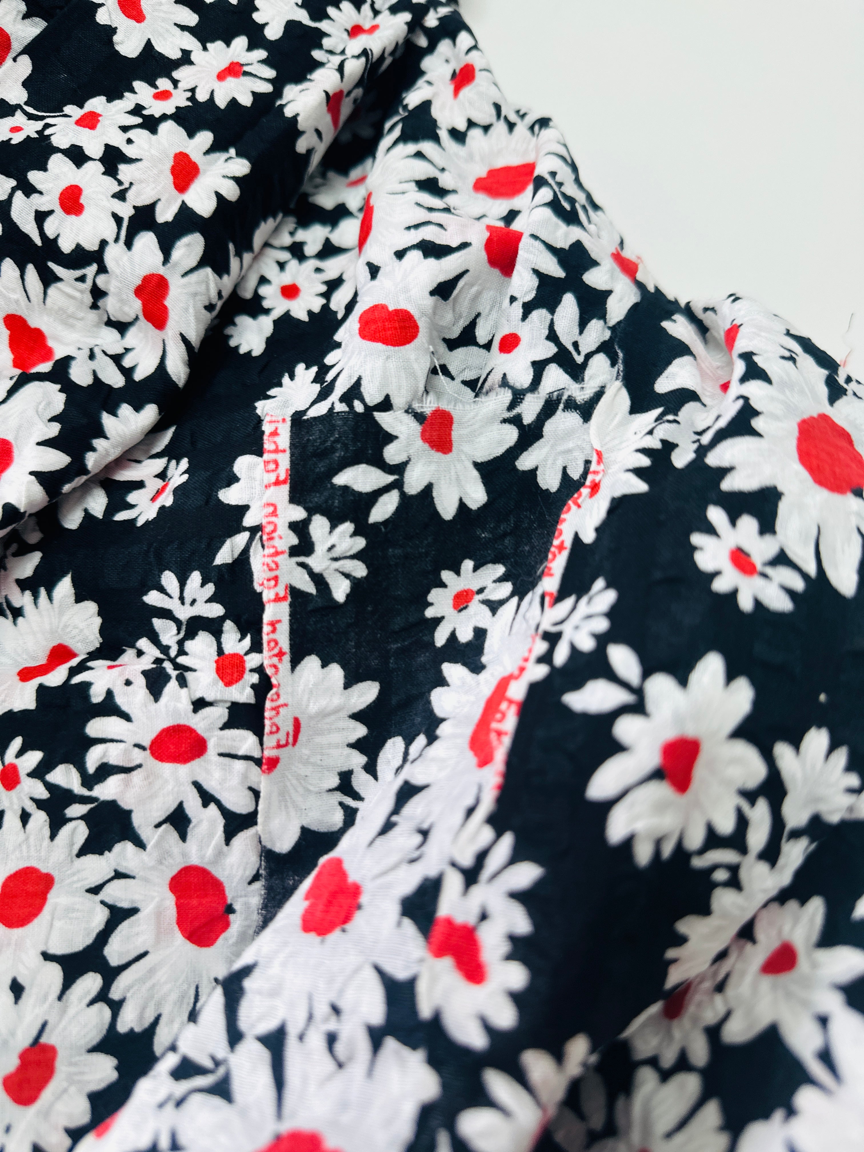 360cms Vintage FAST Colours Black Daisy Fabric