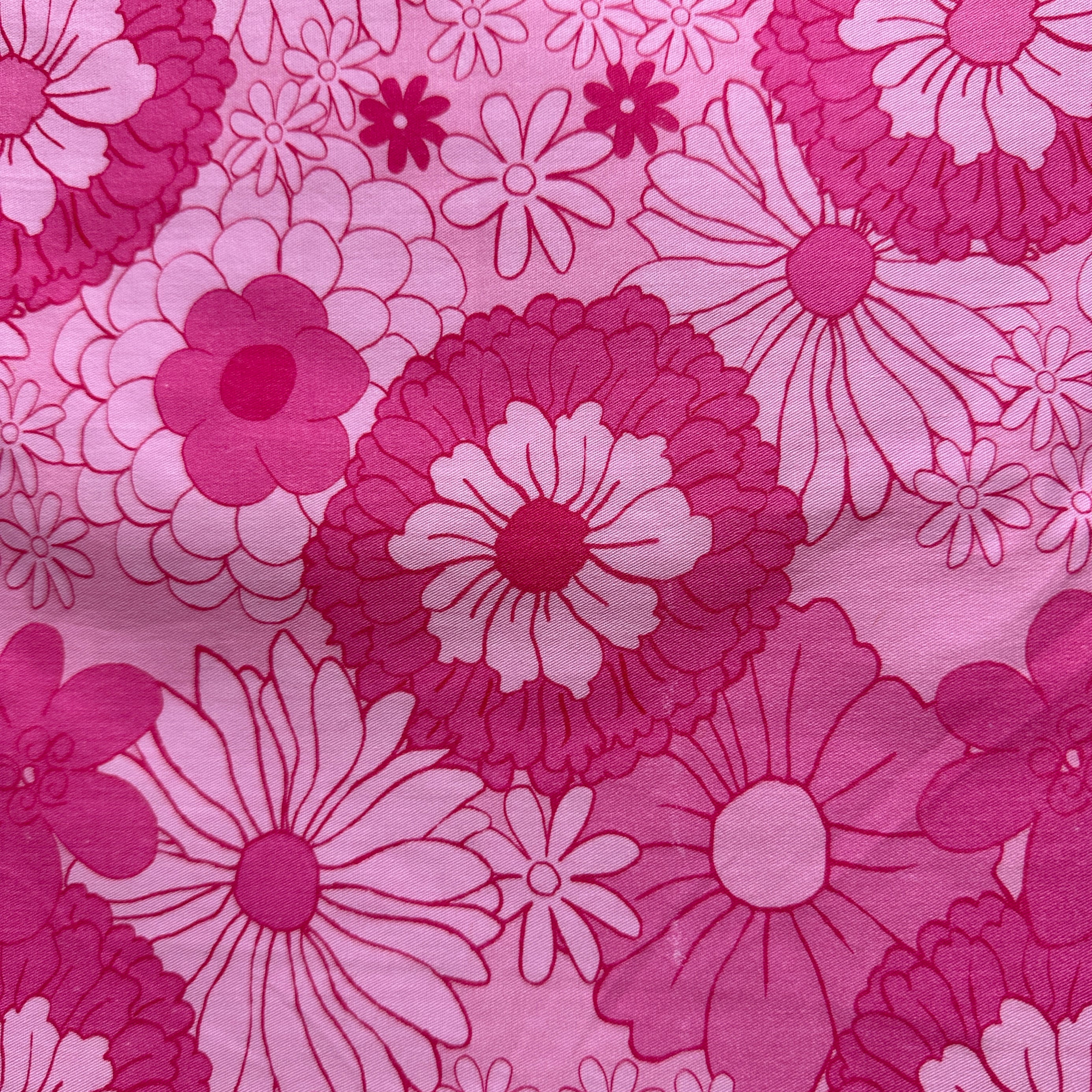 200cms Beautiful Pink Floral Cotton Fabric
