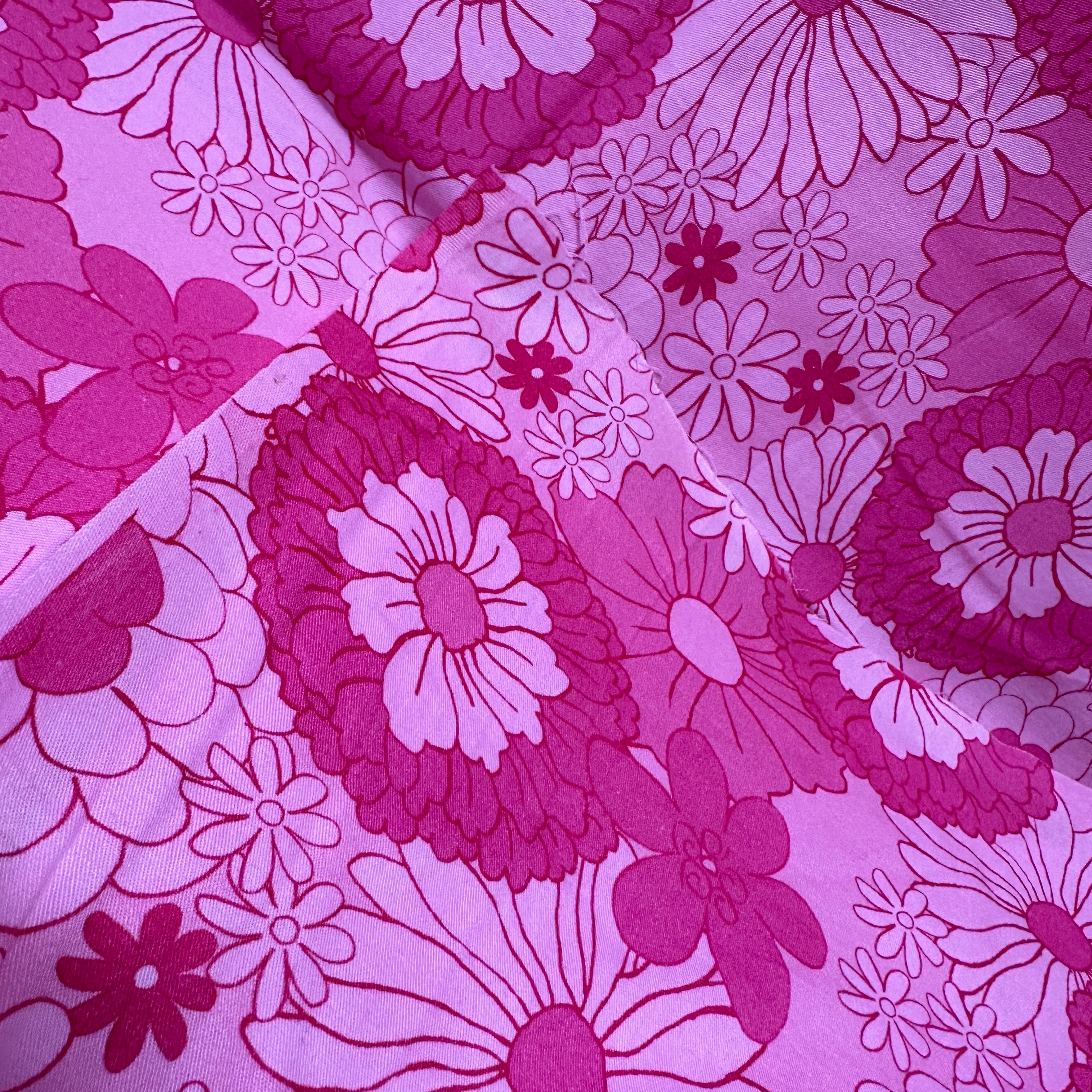 200cms Beautiful Pink Floral Cotton Fabric