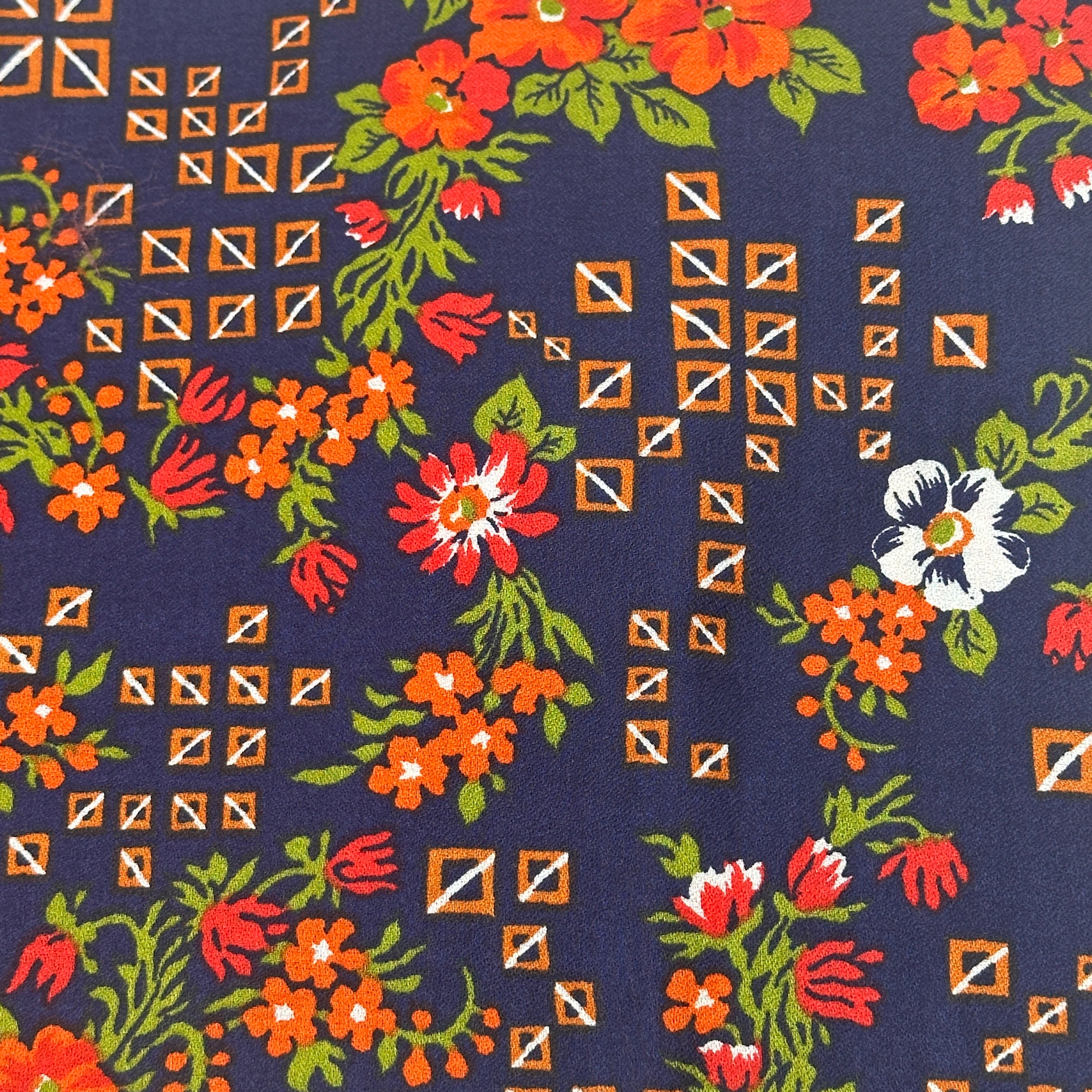 88cms VIntage Floral Fabric ADORABLE