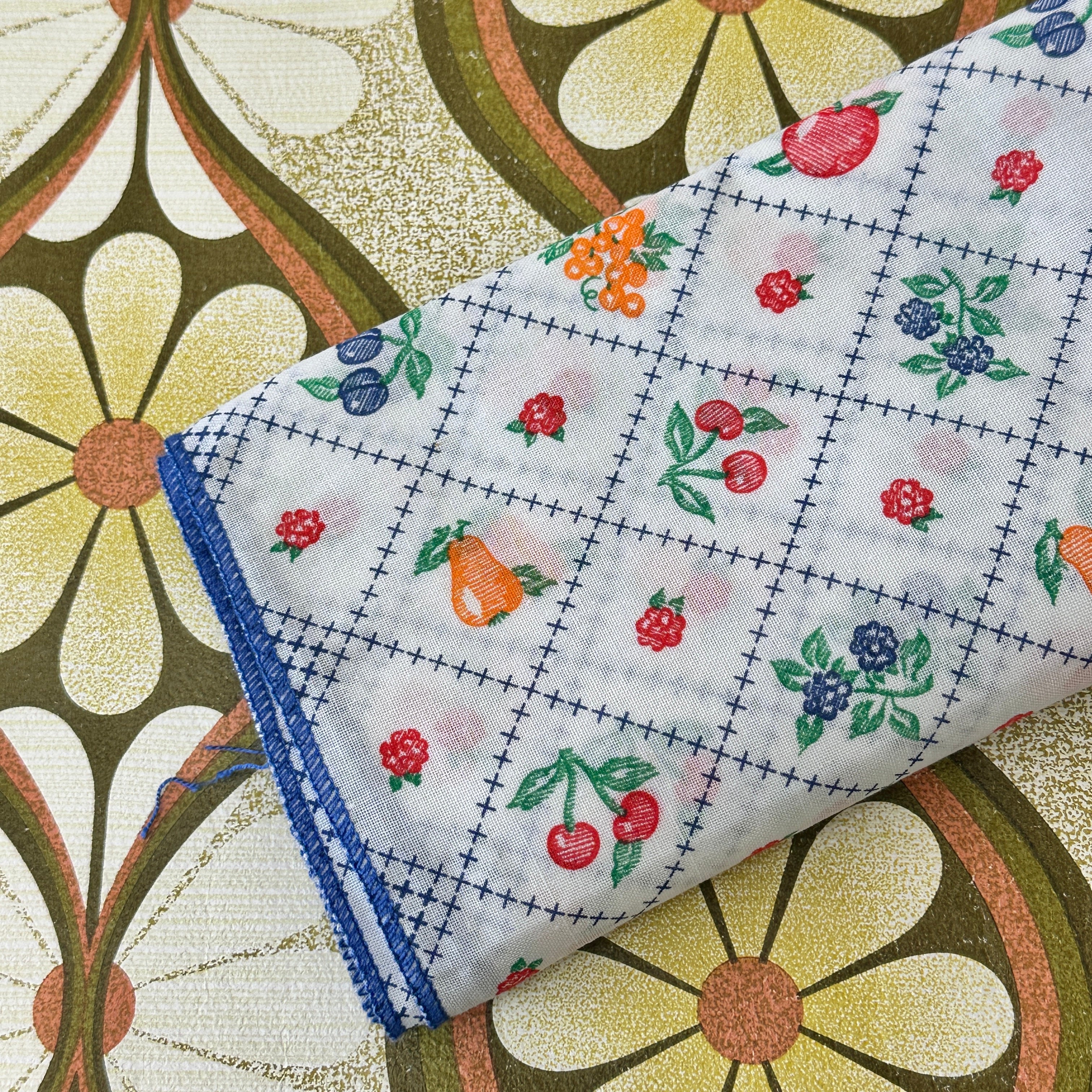 Adorable Vintage Napkins UNUSED Set of FOUR