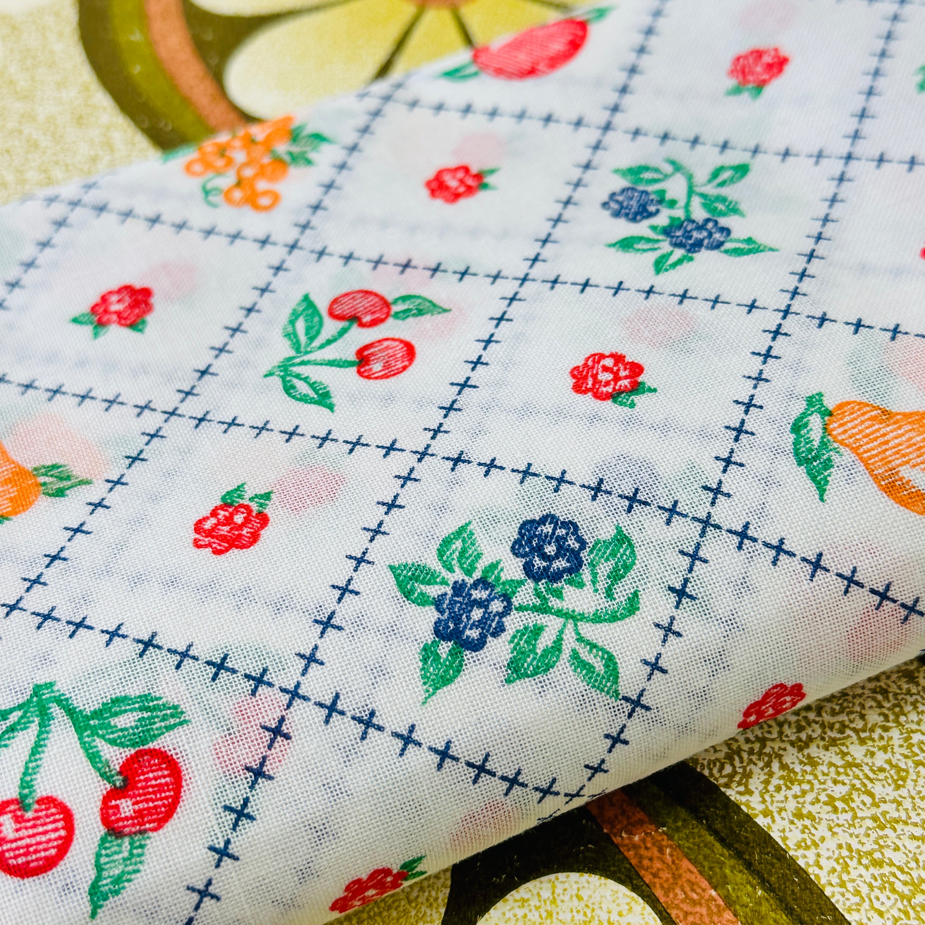 Adorable Vintage Napkins UNUSED Set of FOUR