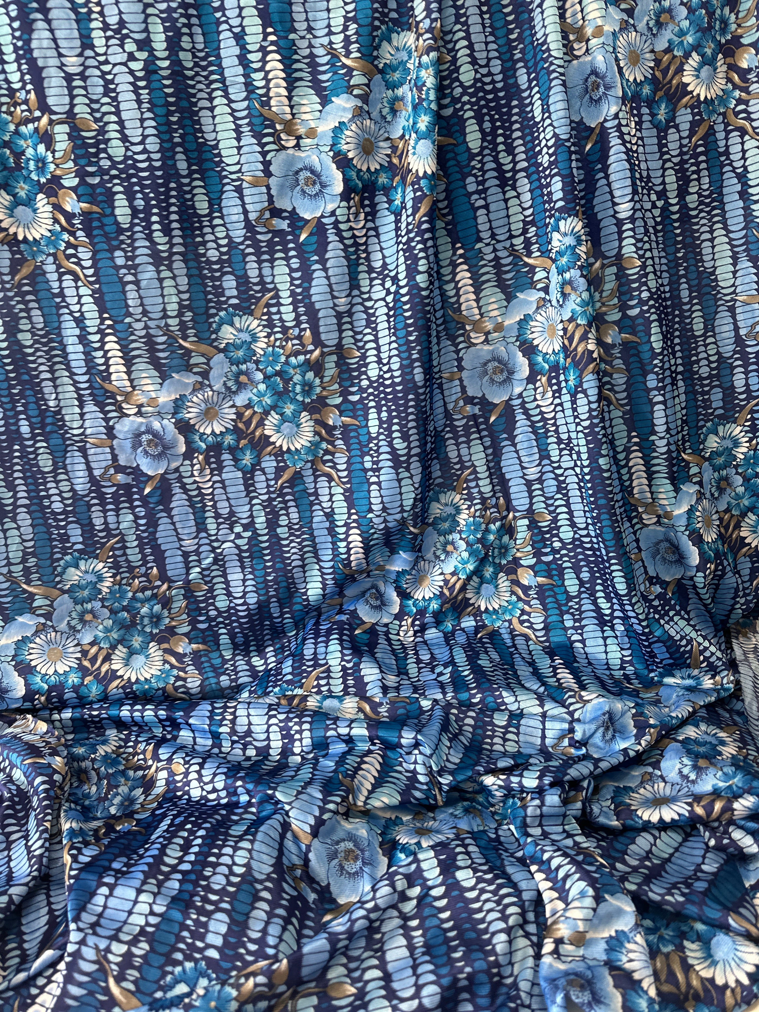 300cms Large Lot of Retro Nylon Fabric