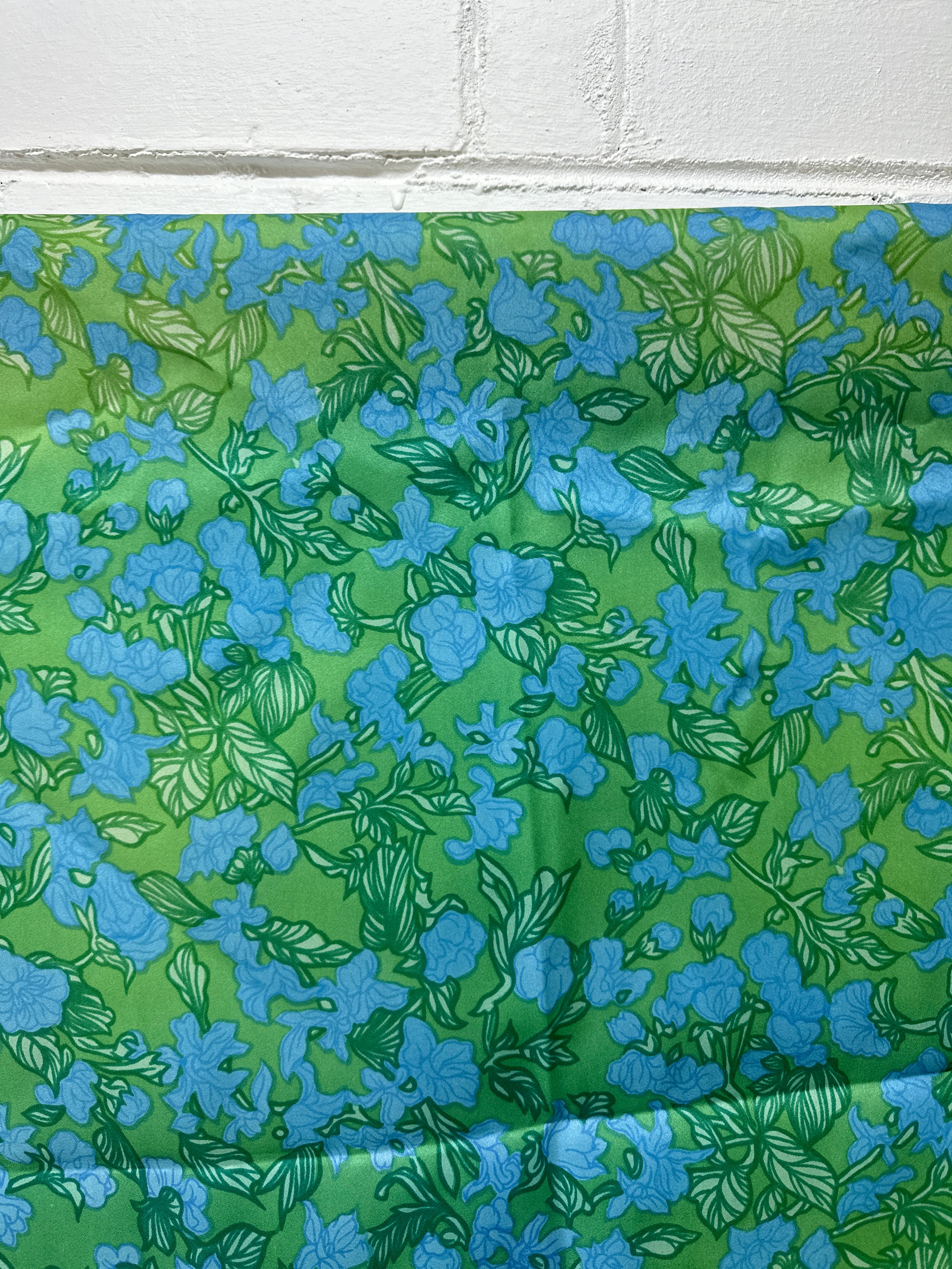 350cms Bright Blue & Green Synthetic Fabric