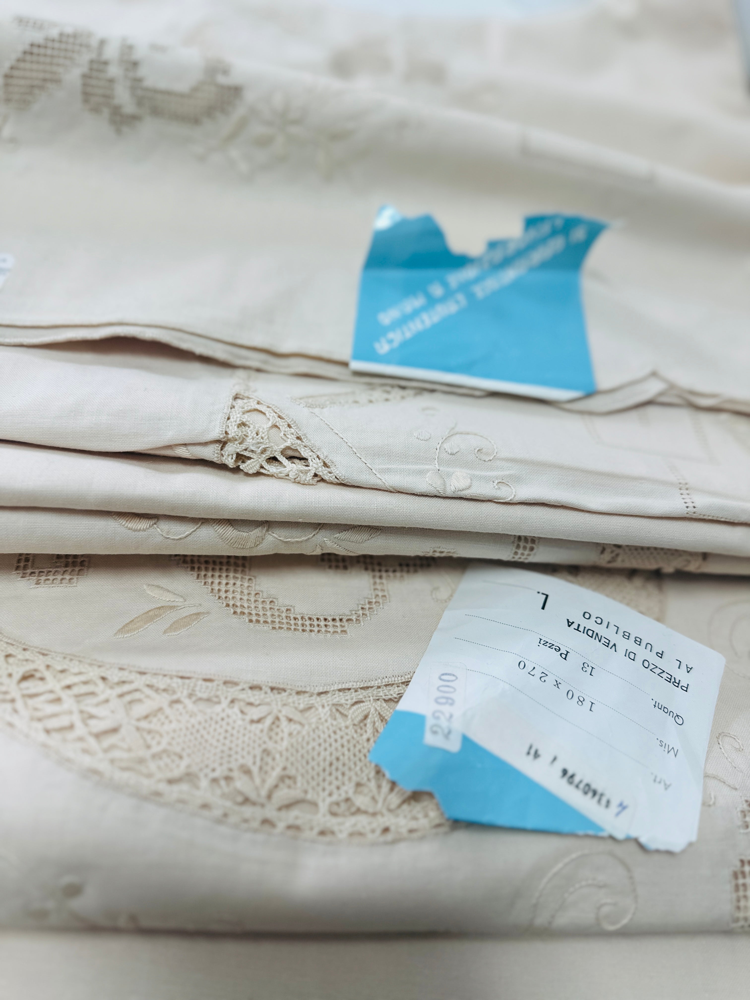 AMAZING Vintage Embroidered Italian Tablecloth HUGE Plus Napkins