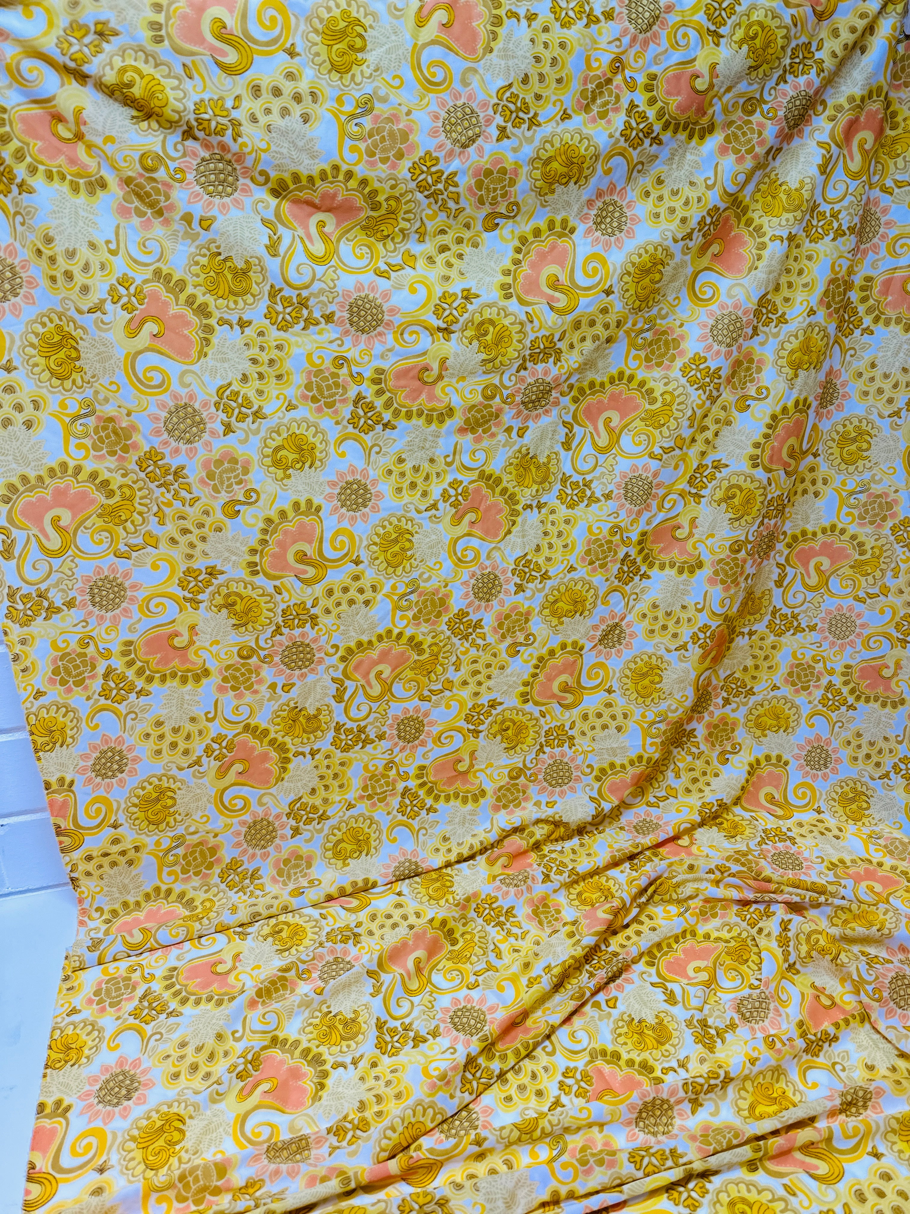160cms Retro Vintage Nylon Fabric Yellow