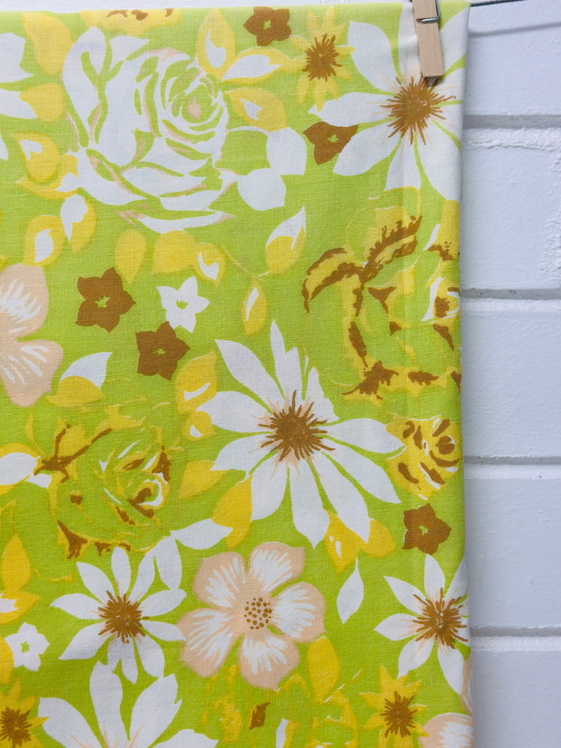230cms Cotton RETRO Green Floral Fabric